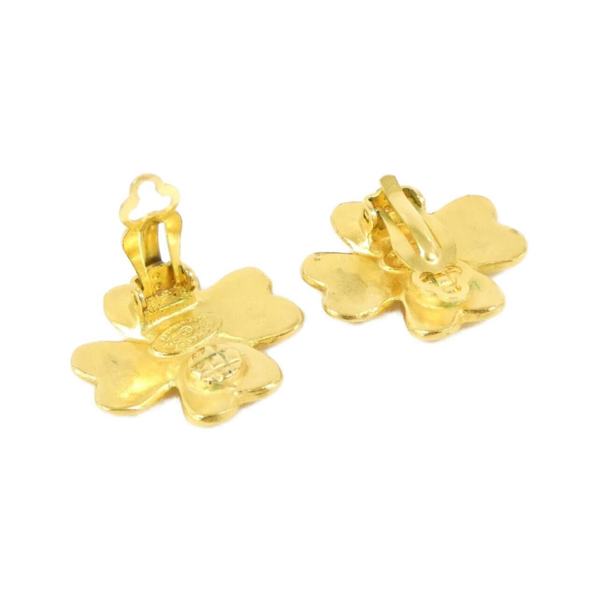 Vintage Clip-On Earrings Clip-On Gold-Tone Metal