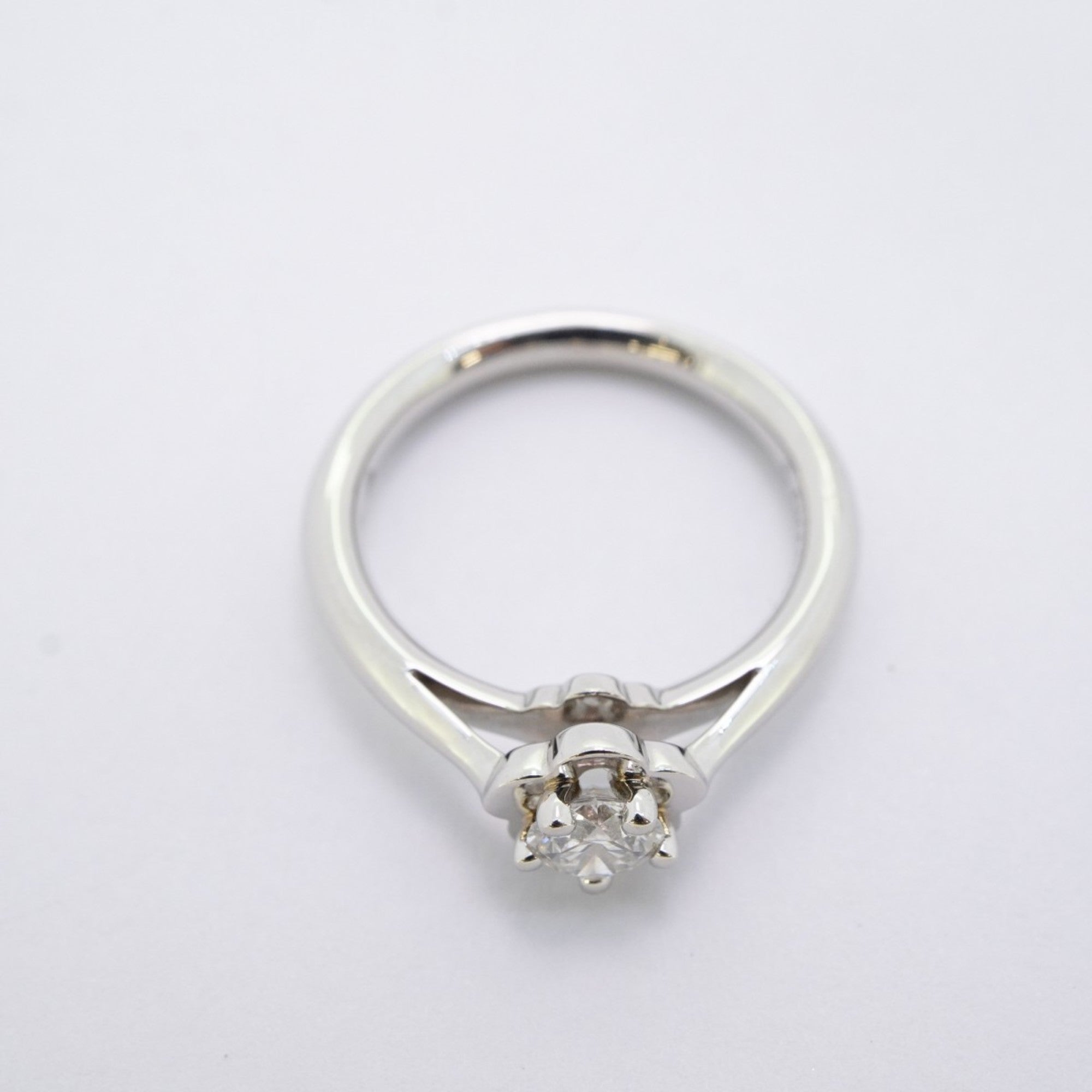 Camellia Ring Platinum With Diamond
