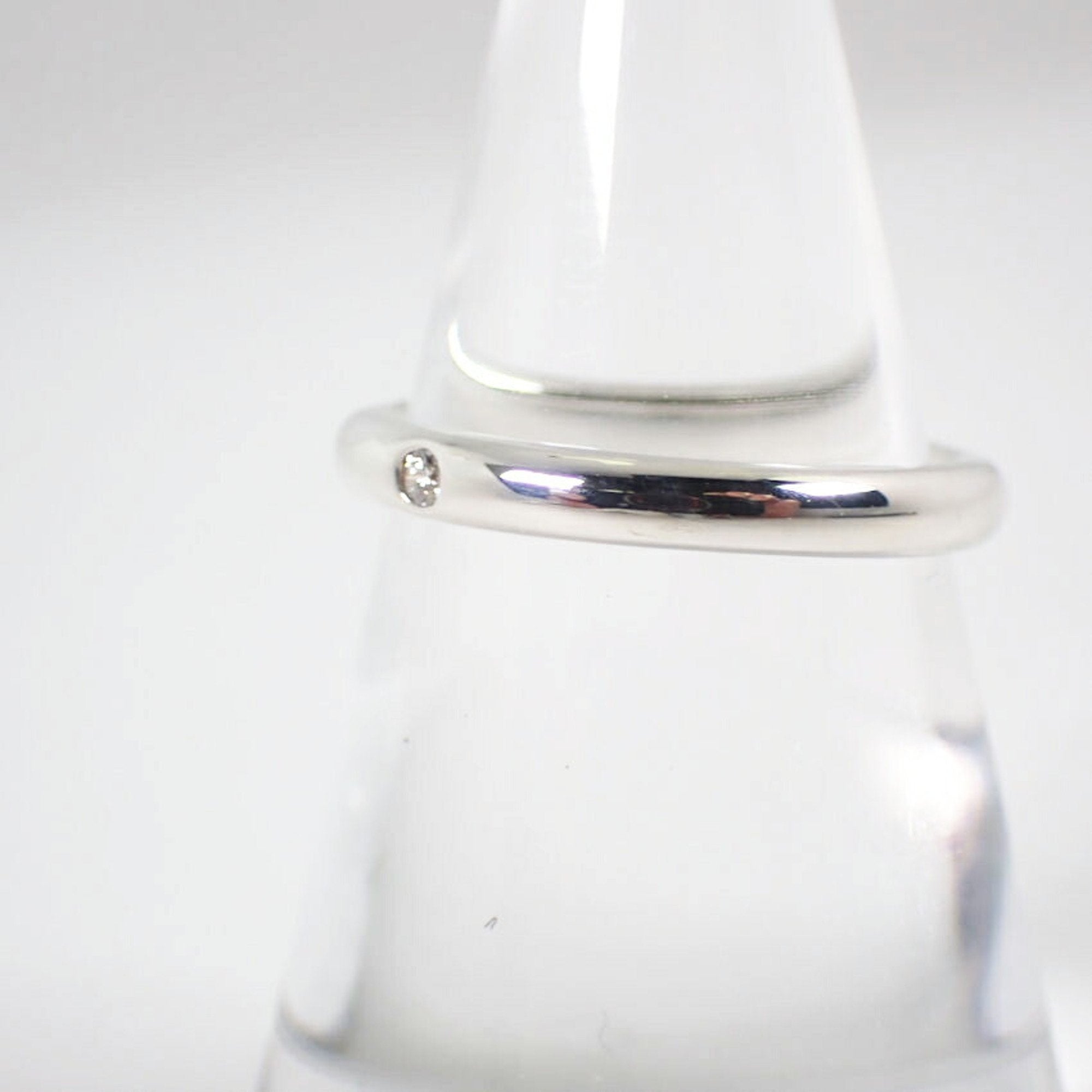 Band Ring Sterling Silver with Diamond