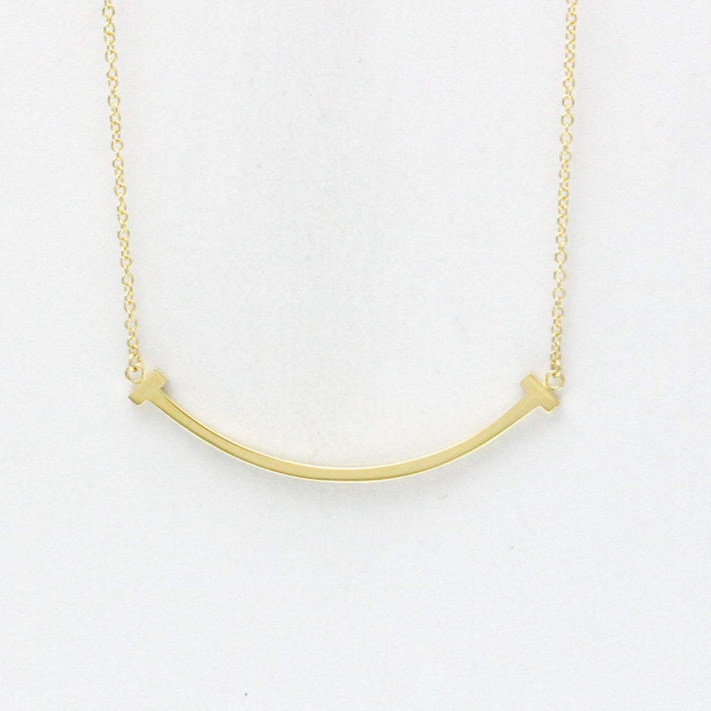 Smile Pendant Necklace 18K Yellow Gold