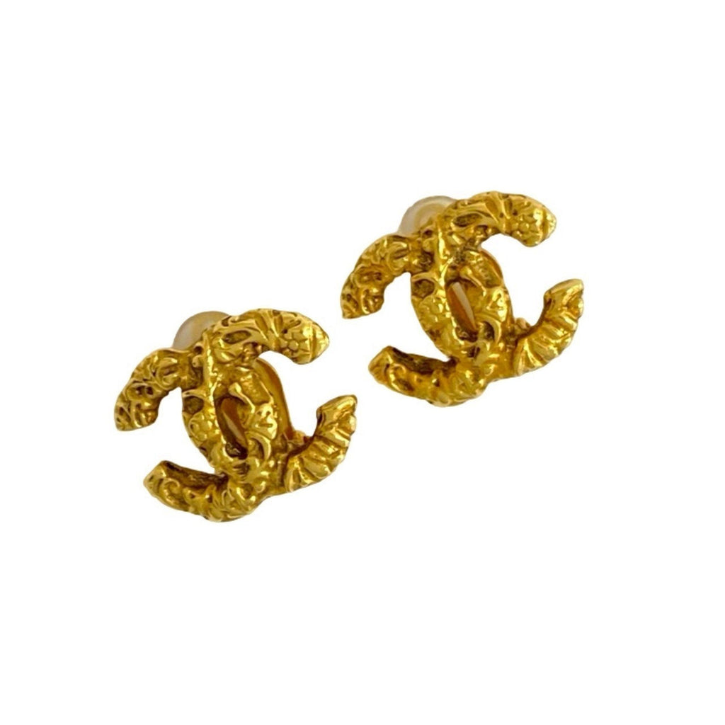 CC Logo Clip-On Earrings Metal Gold-Tone Metal