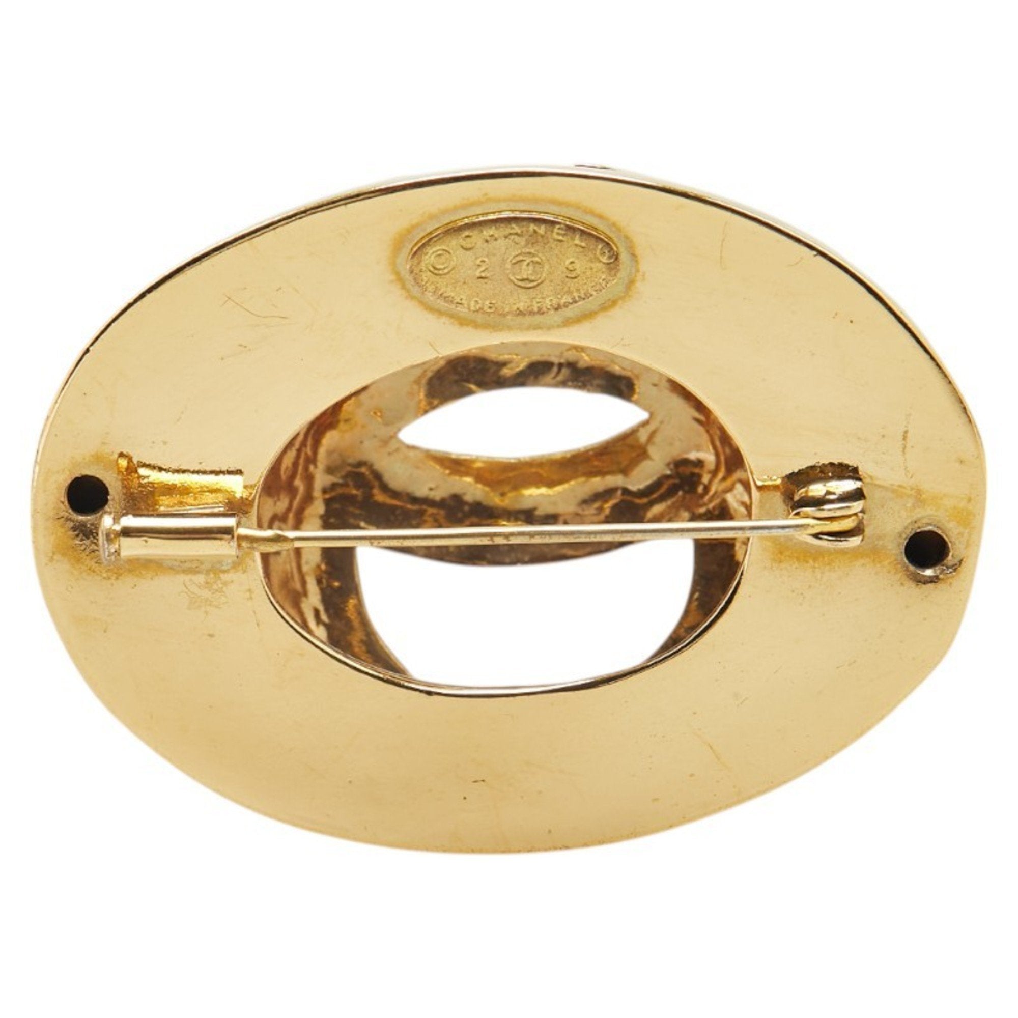 CC Logo Circle Oval Brooch Metal