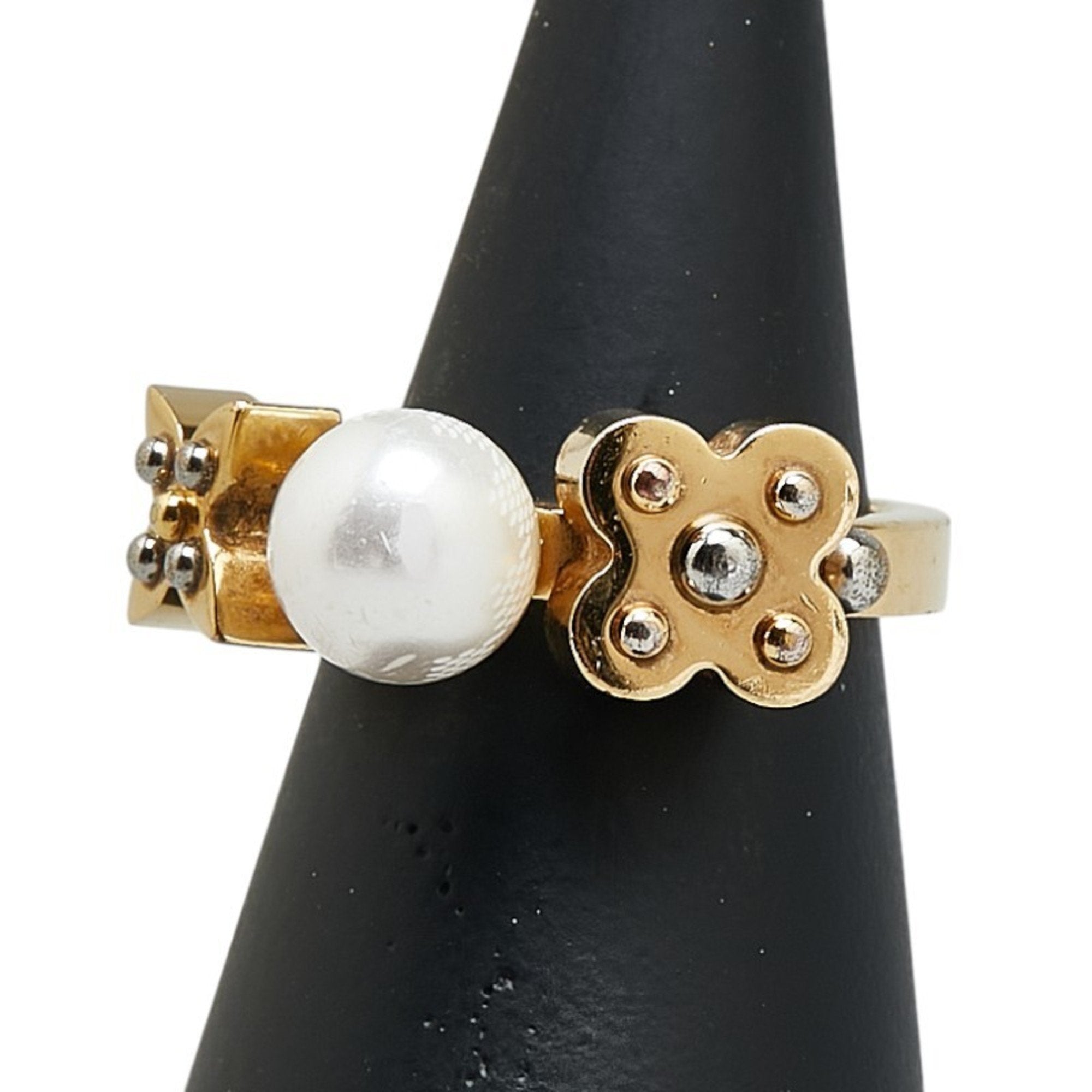 Charmy Pearl Ring Gold With Artificial Pearl