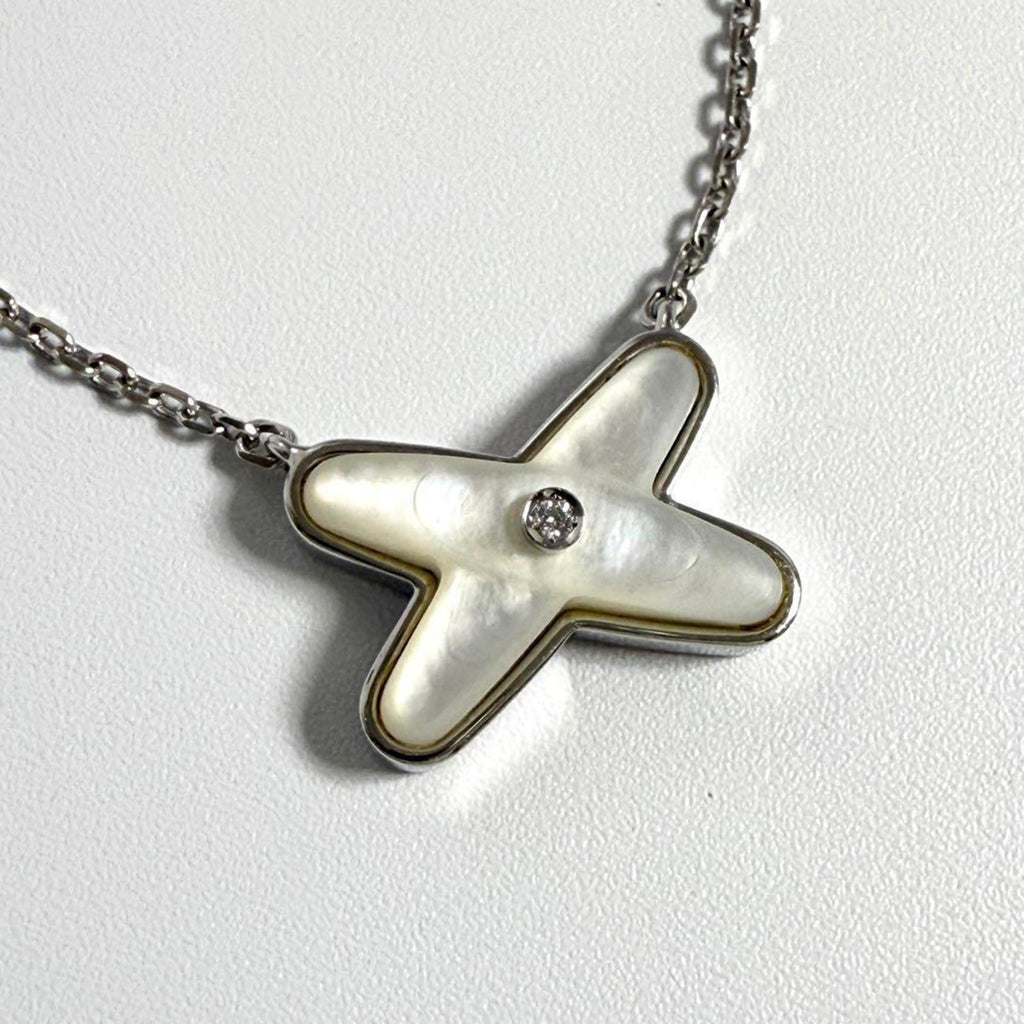 Jeux de Liens Pendant Necklace 18K White Gold
