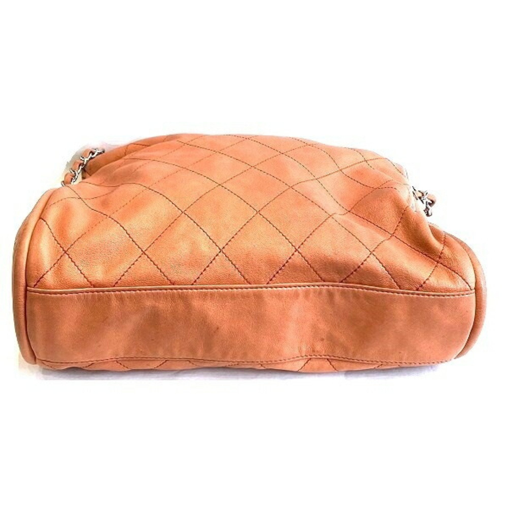 Ultimate Soft Hobo Quilted Leather Medium