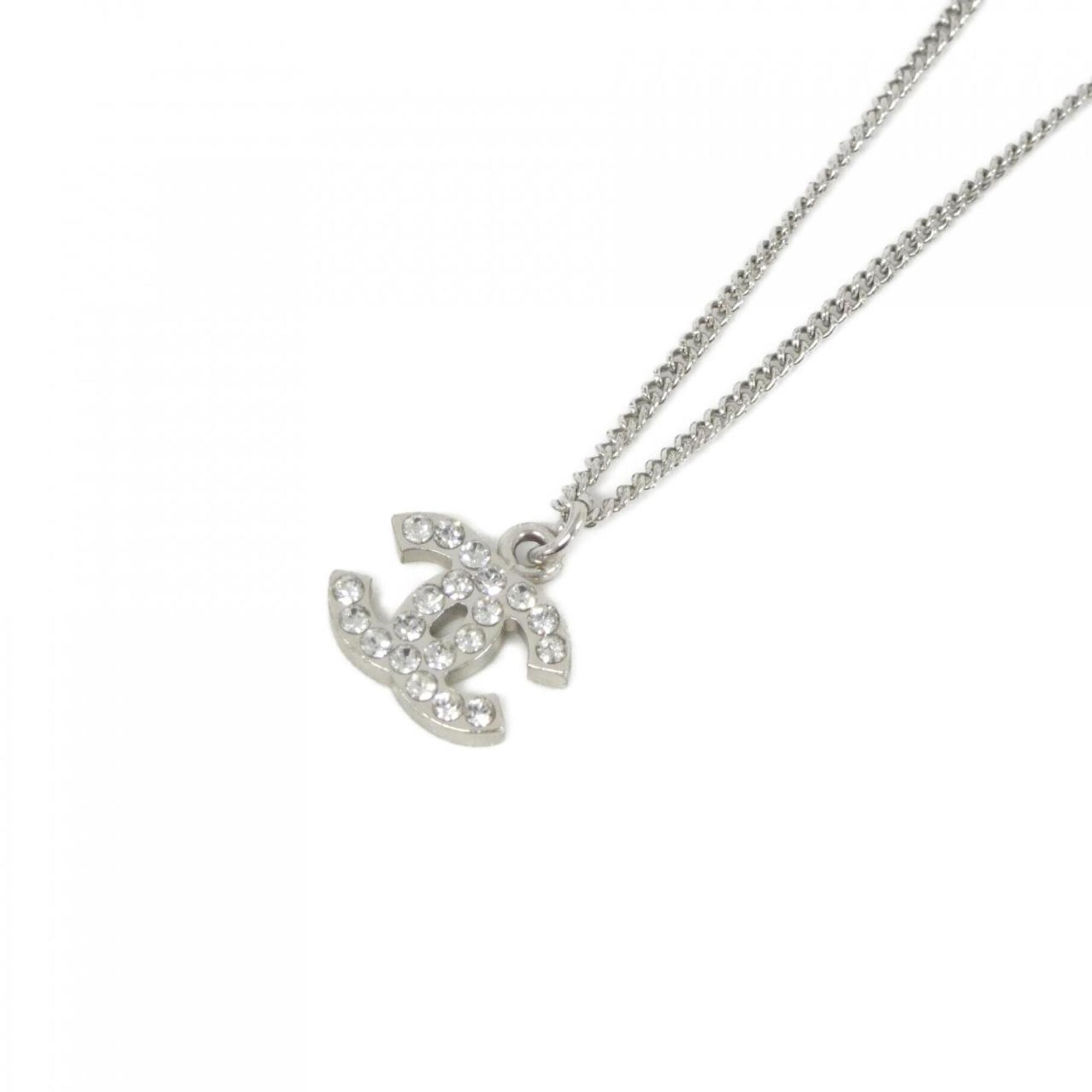Pendant Necklace Metal with Crystal