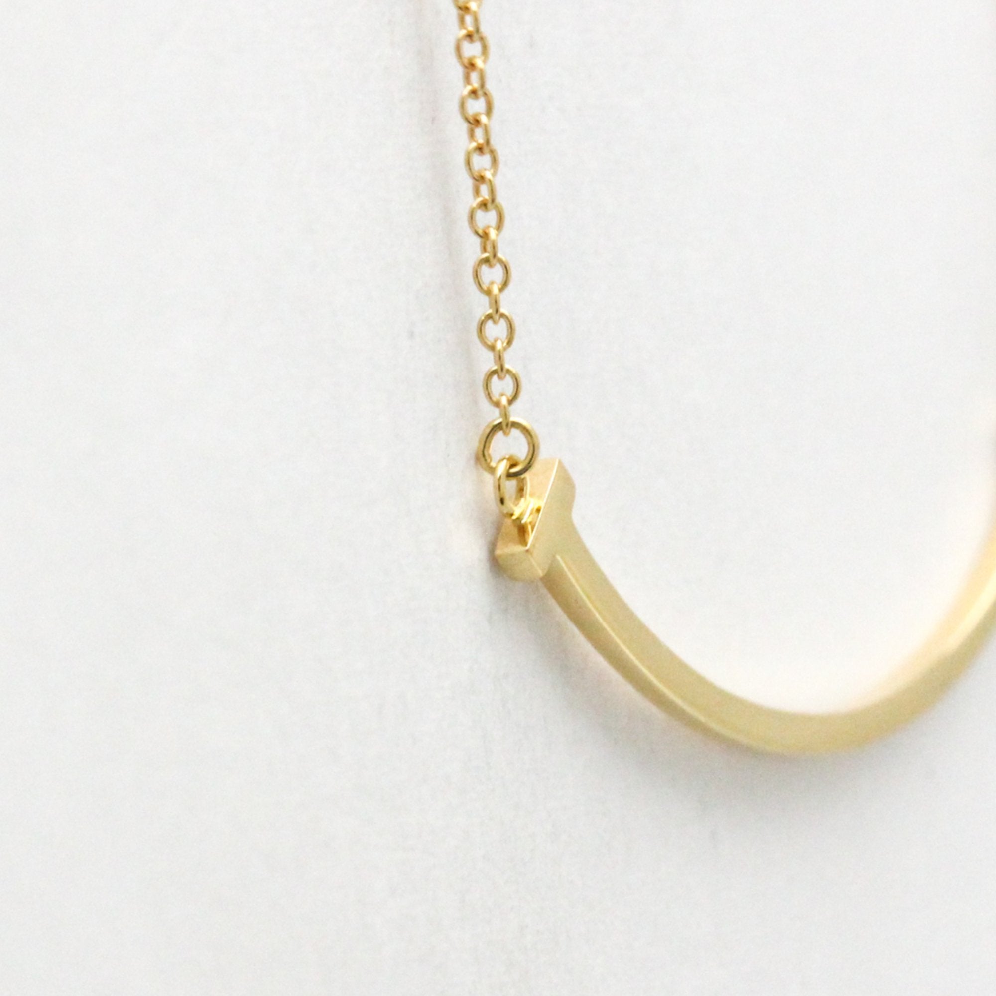 T Smile Pendant Necklace 18K Yellow Gold