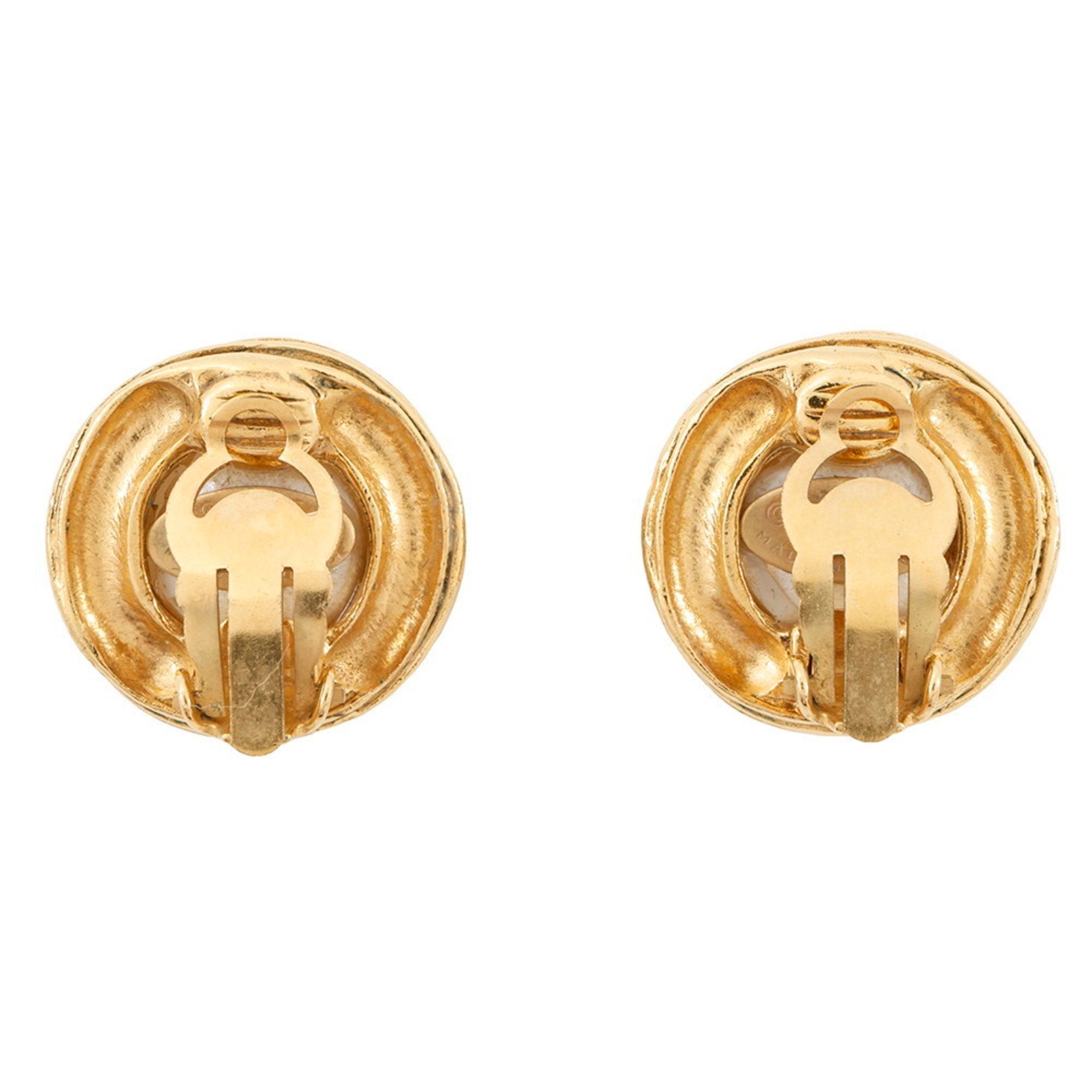 CC Logo Clip-On Earrings Metal Gold-Tone Metal