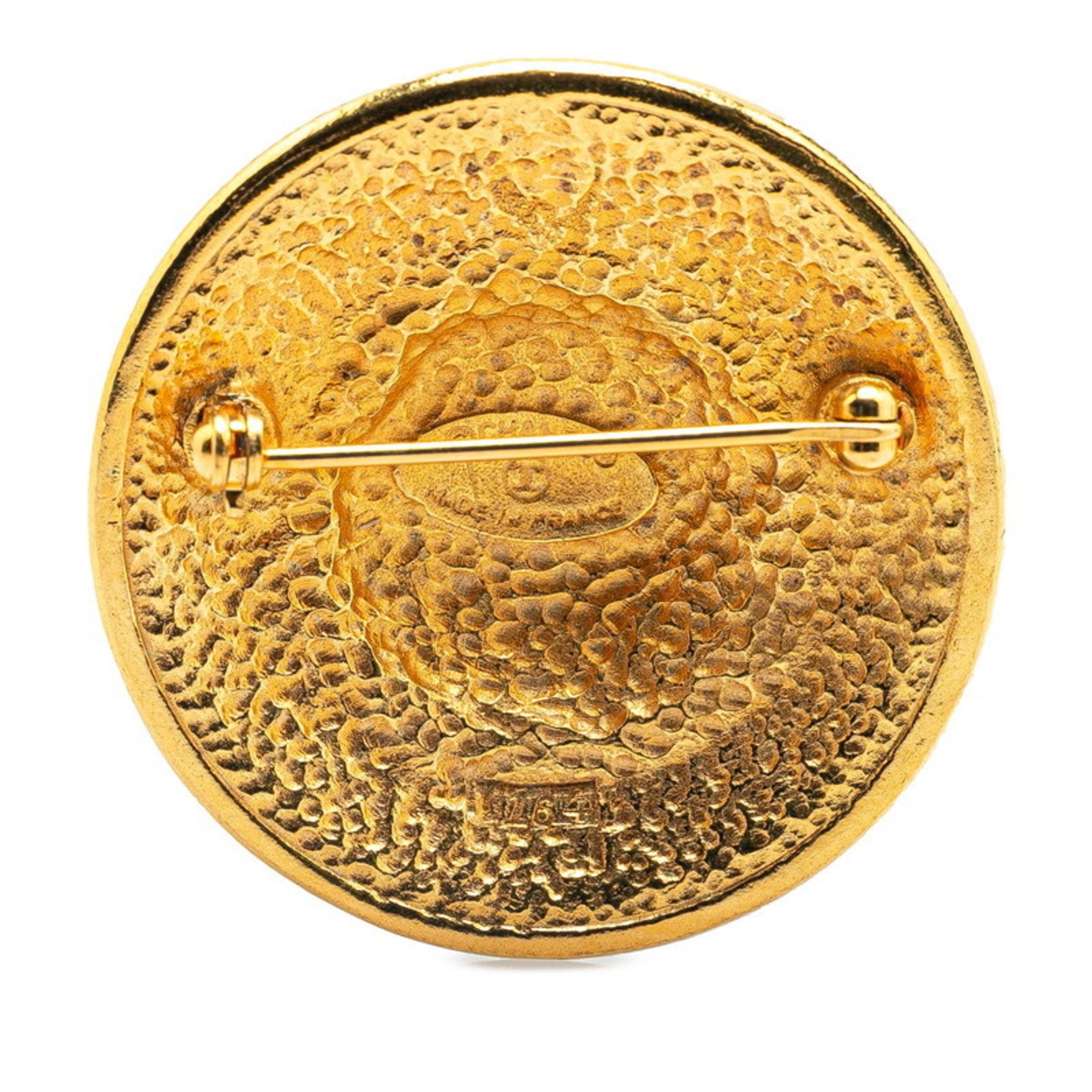 Vintage Brooch Metal