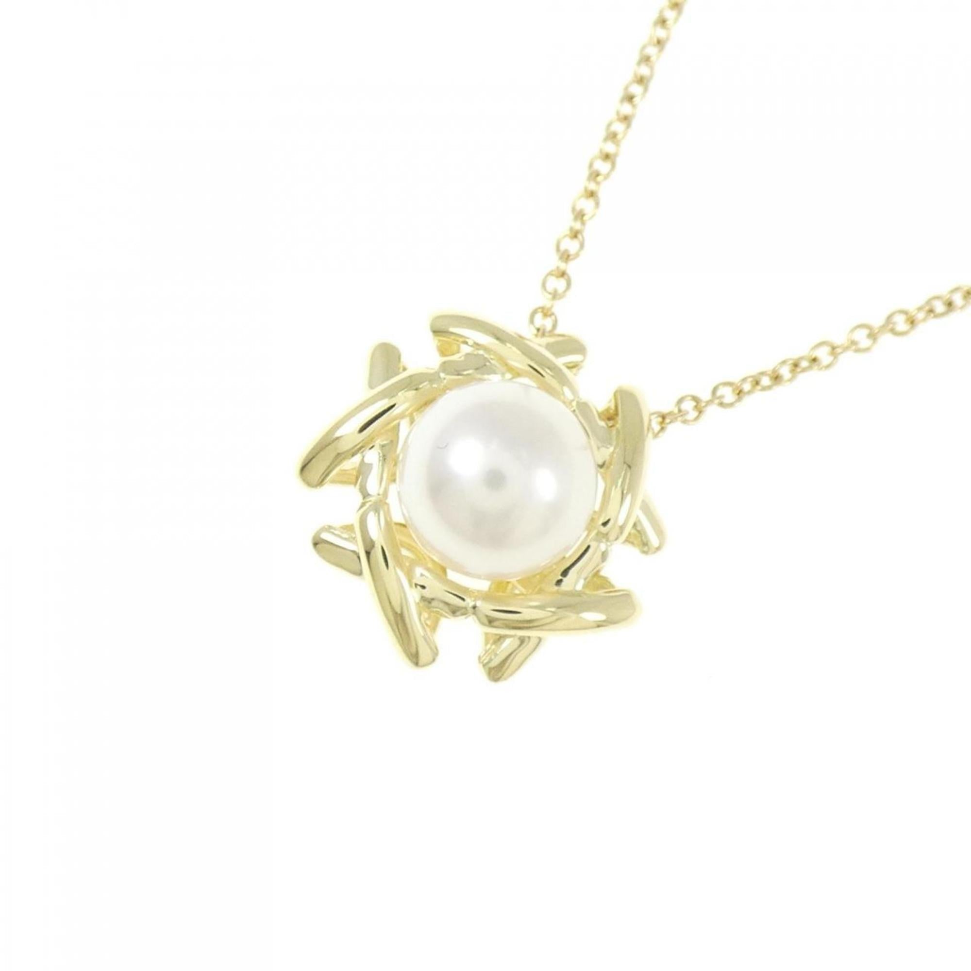 Pendant Necklace 18K Yellow Gold with Akoya Pearl Medium