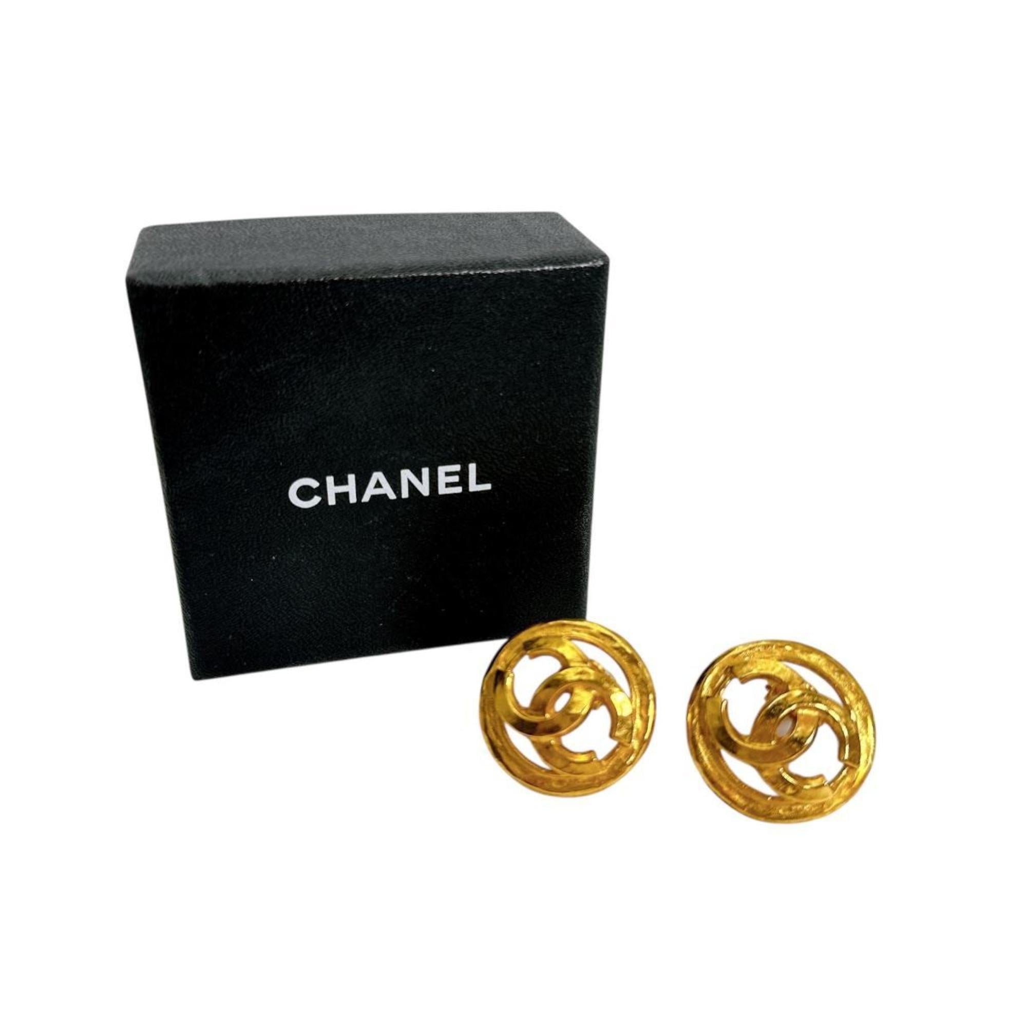 CC Logo Clip-On Earrings Gold-Tone Metal Gold-Tone Metal