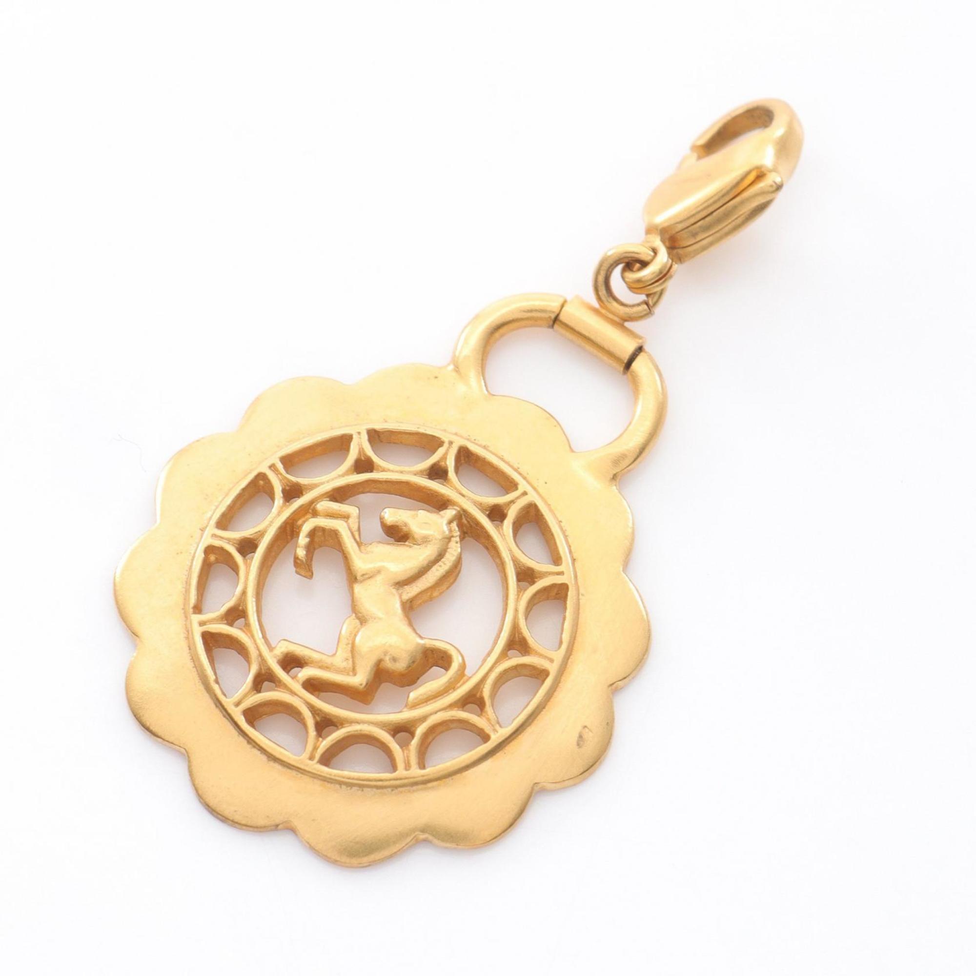 Cheval Fleur Pendant Necklace Gold Plated