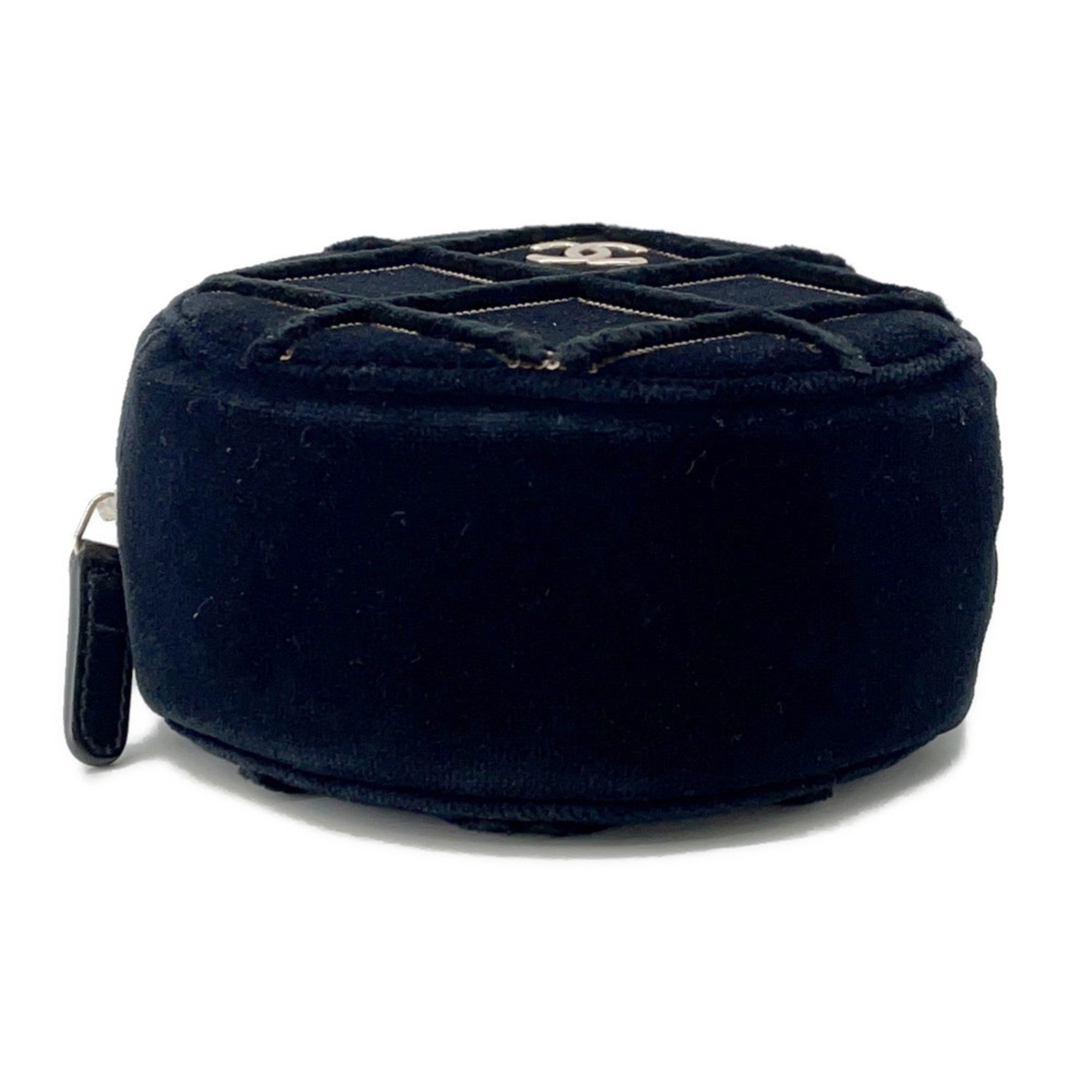 Round Clutch with Chain Quilted Velvet with Sequins