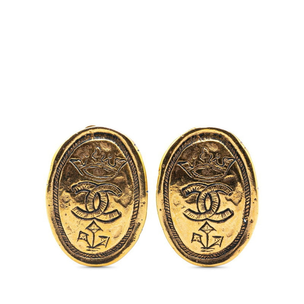 CC Logo Oval Clip-On Earrings Metal Gold-Tone Metal