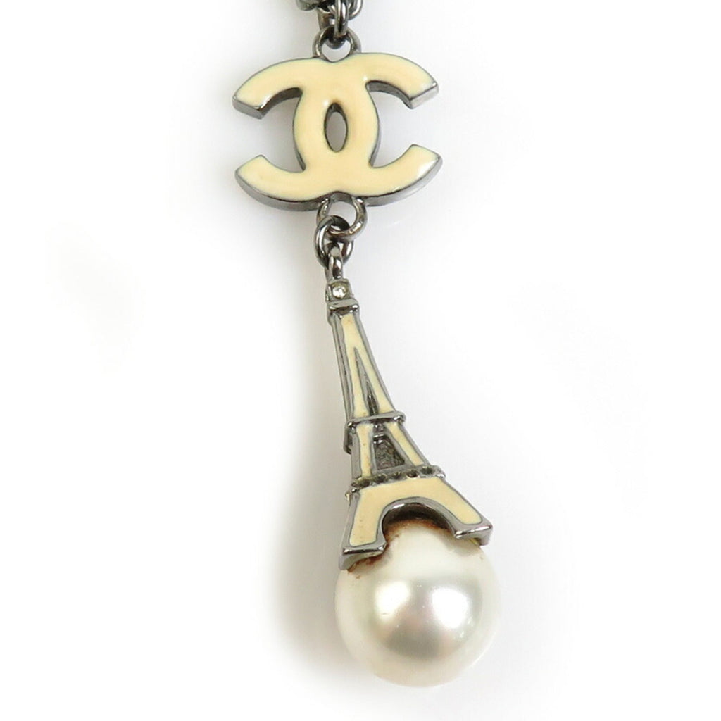 Pendant Necklace Metal Ivory and Silver