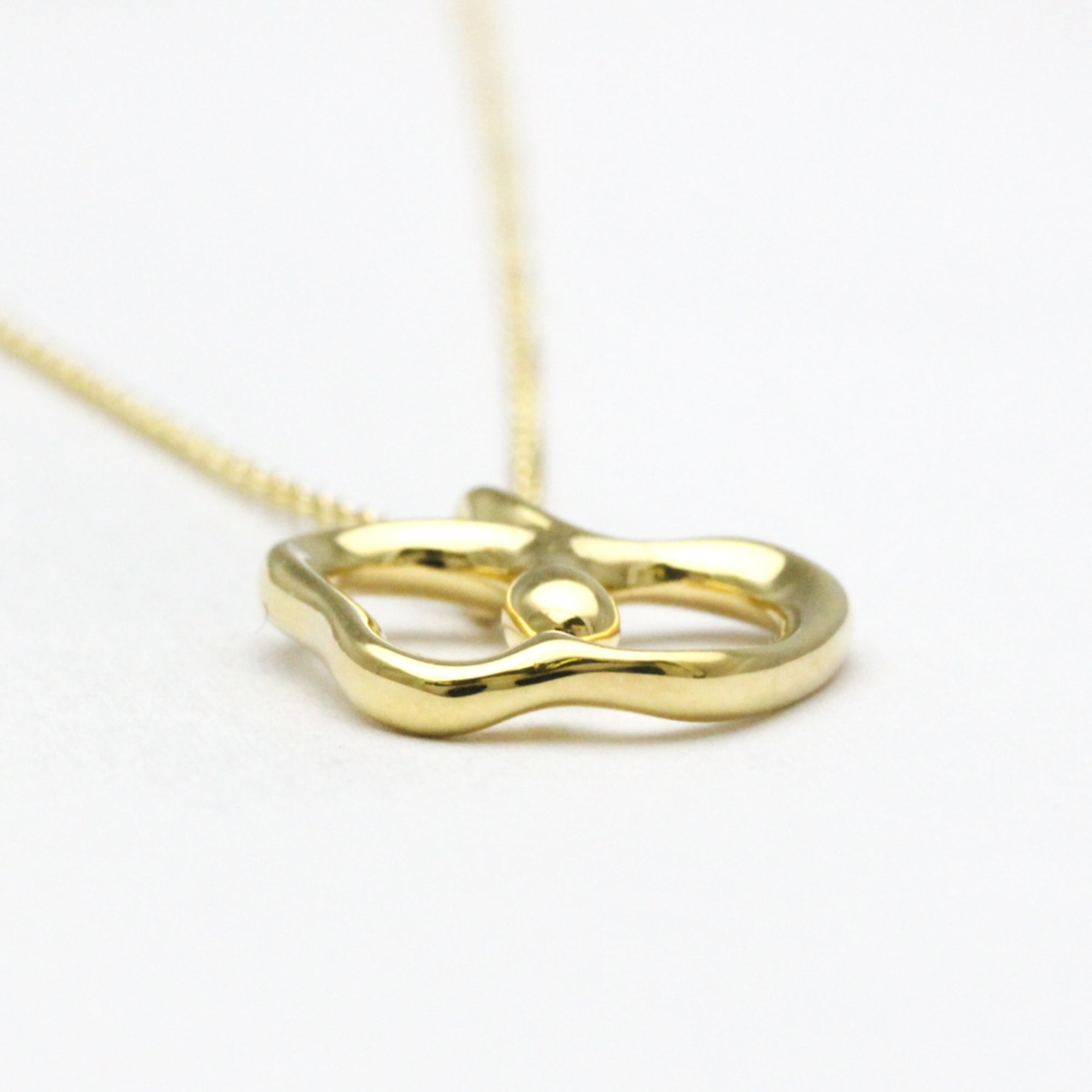 Apple Pendant Necklace 18K Yellow Gold