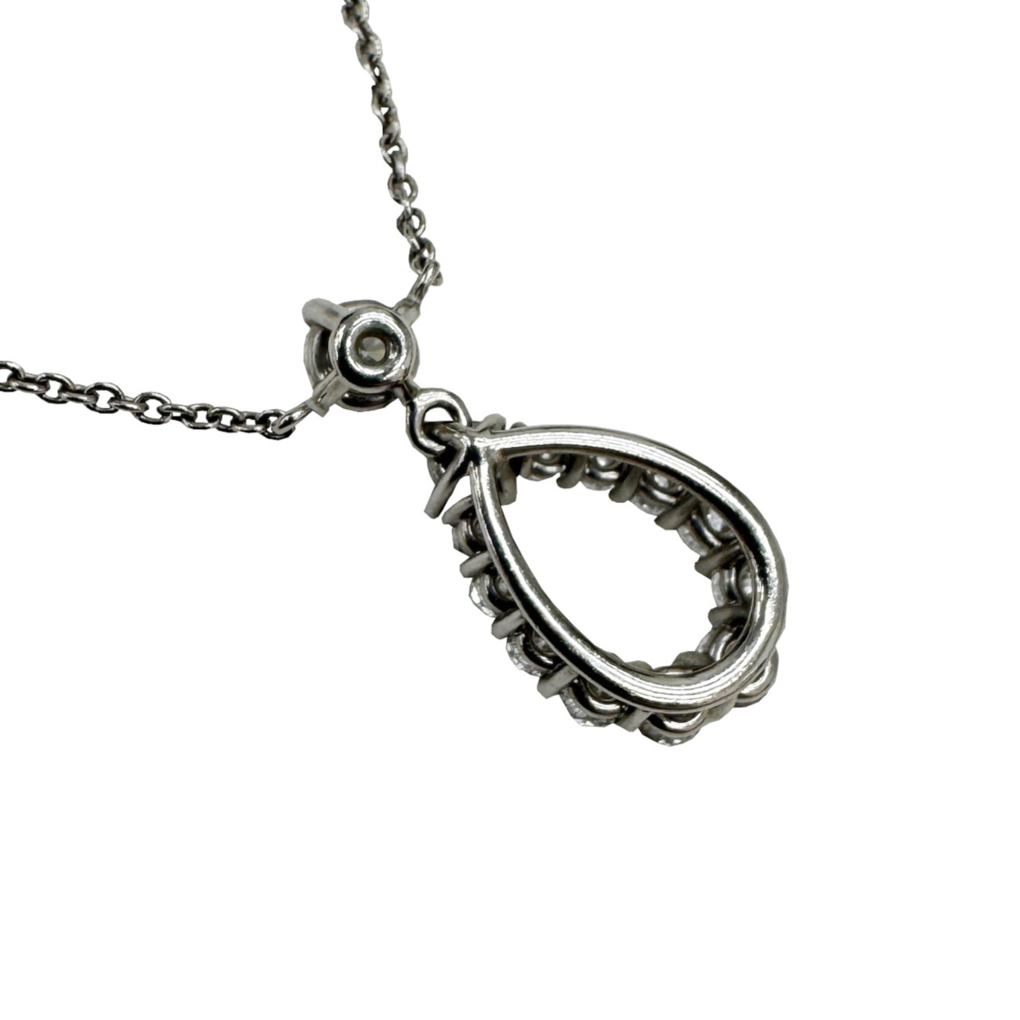 Loop Pendant Necklace Platinum Medium with Diamond