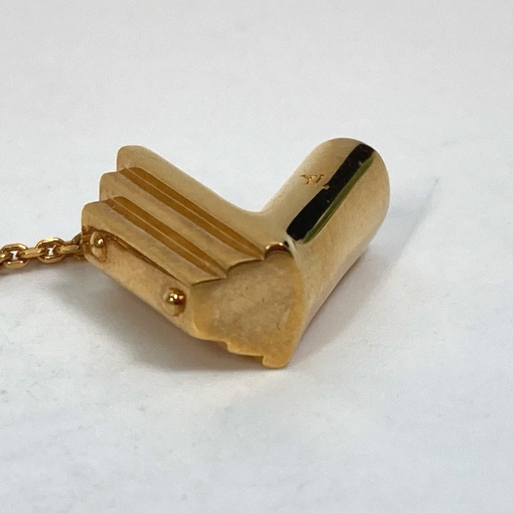 Initial V Pendant Necklace Gold