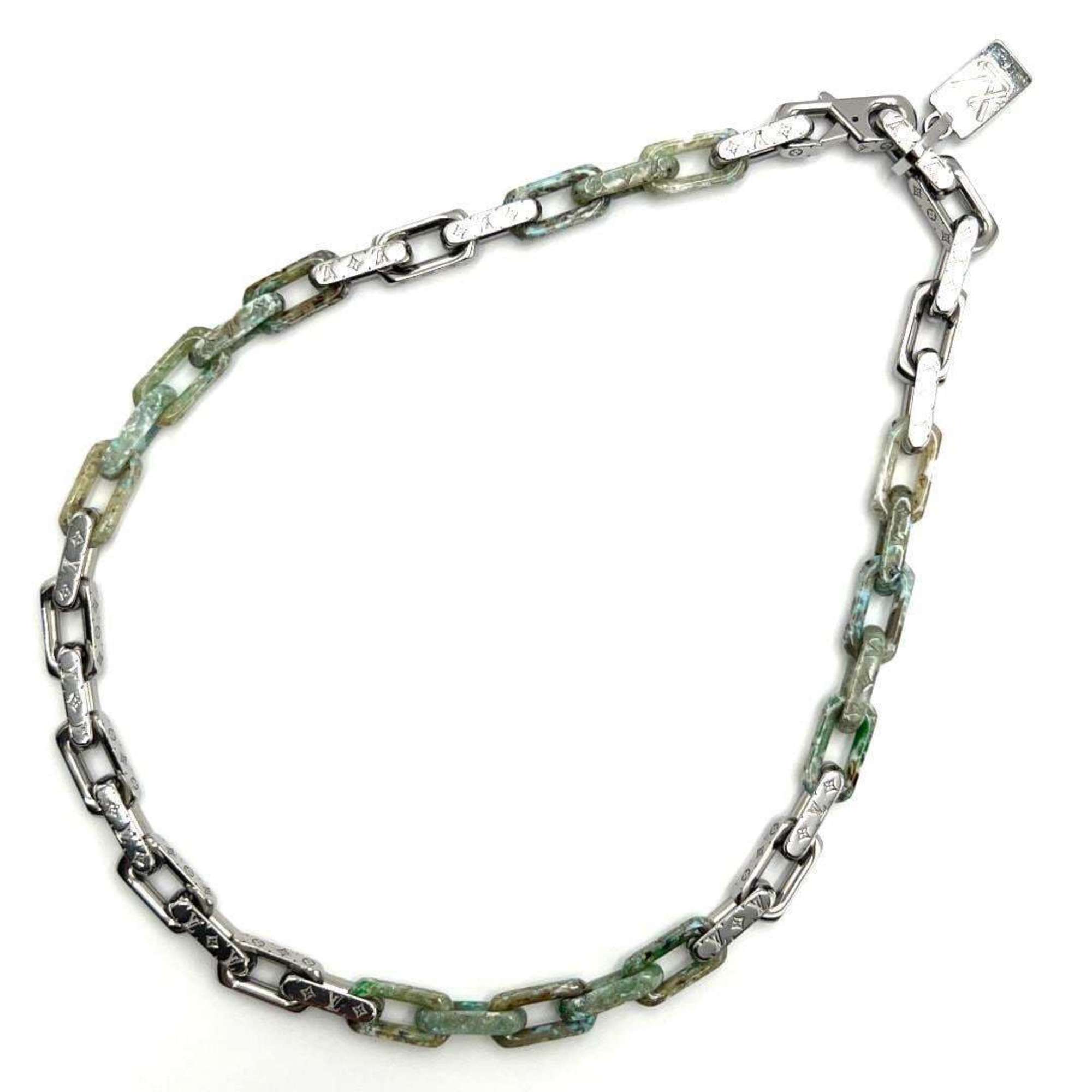 Pendant Necklace Metal and Plastic