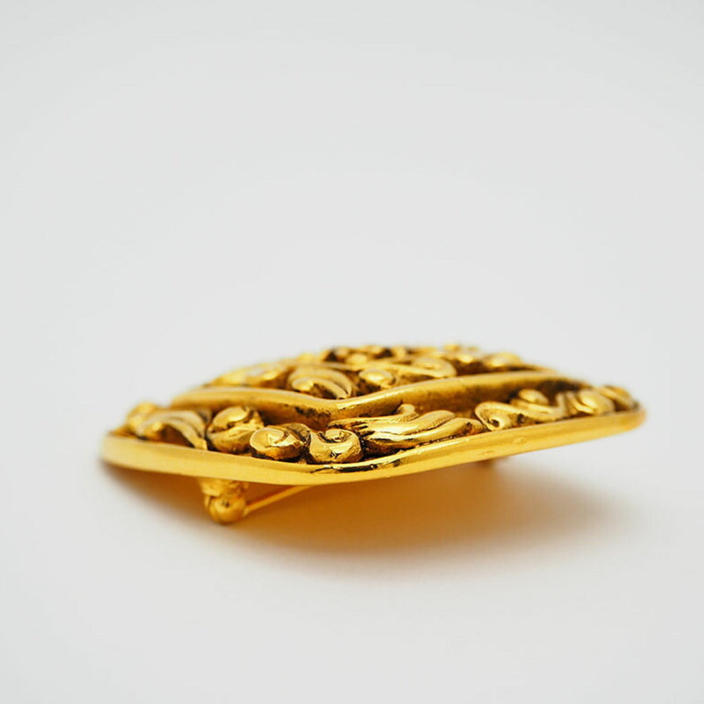 Vintage Brooch Metal Arabesque Crane