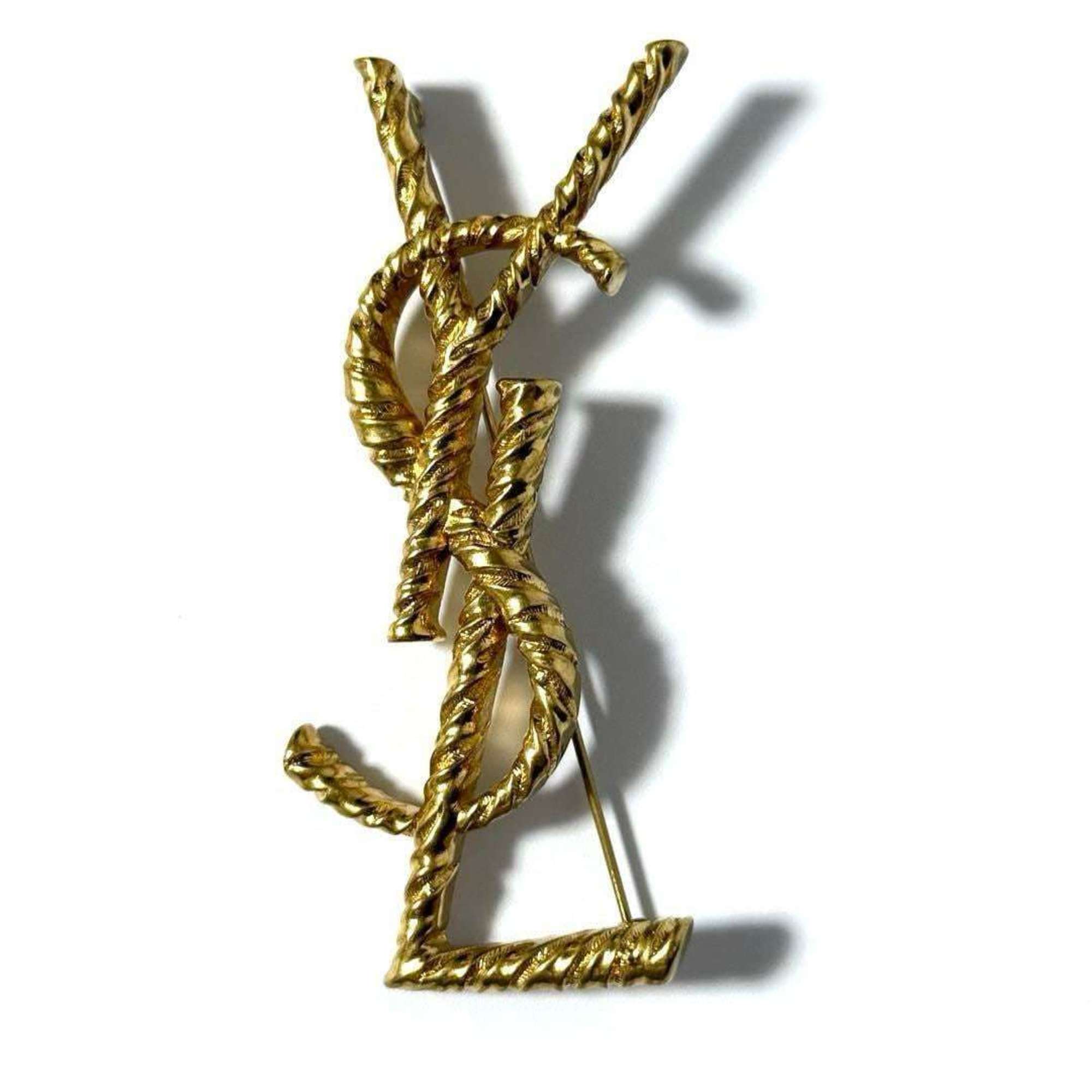 Cassandra Brooch Metal Gold