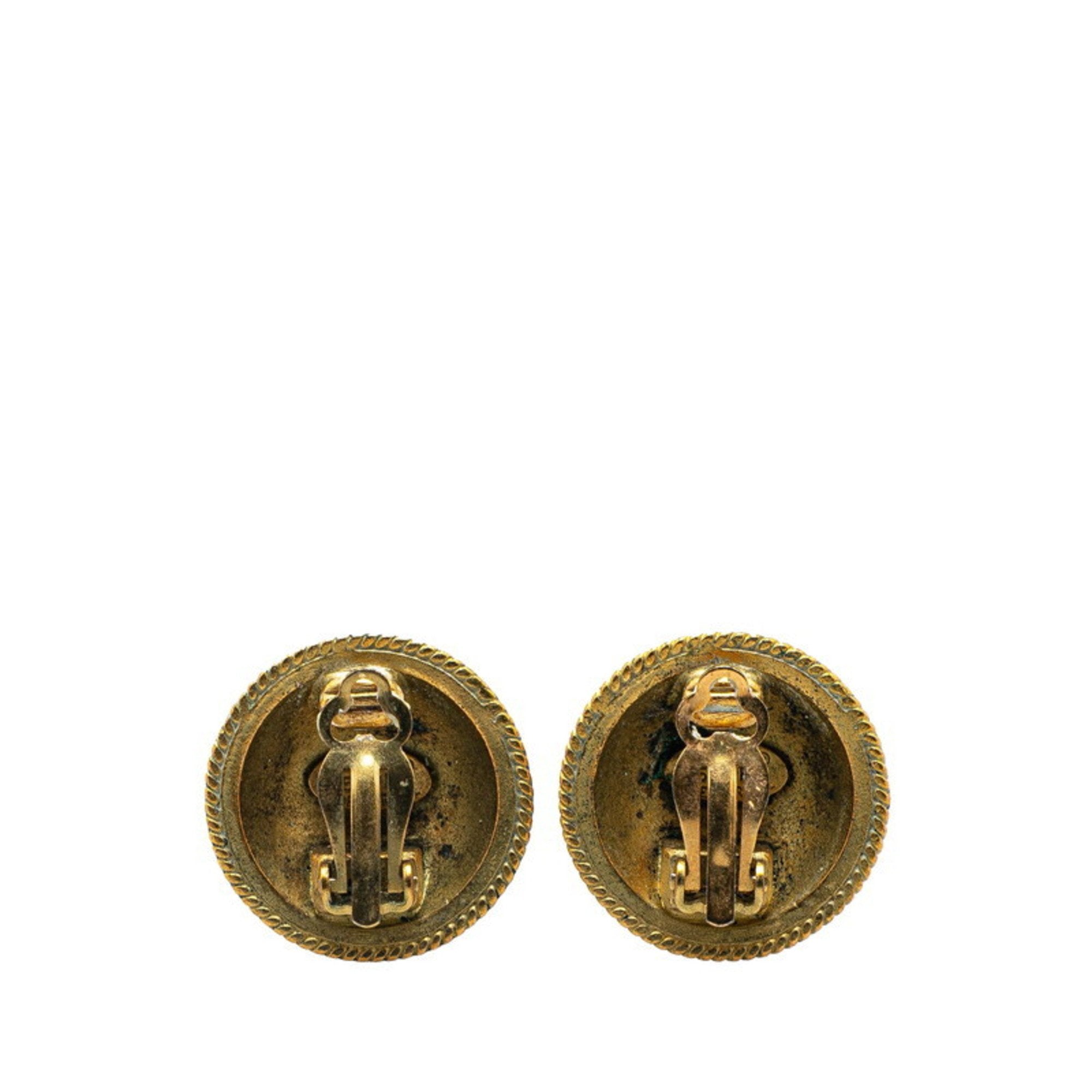 CC Logo Round Clip-On Earrings Metal Gold-Tone Metal