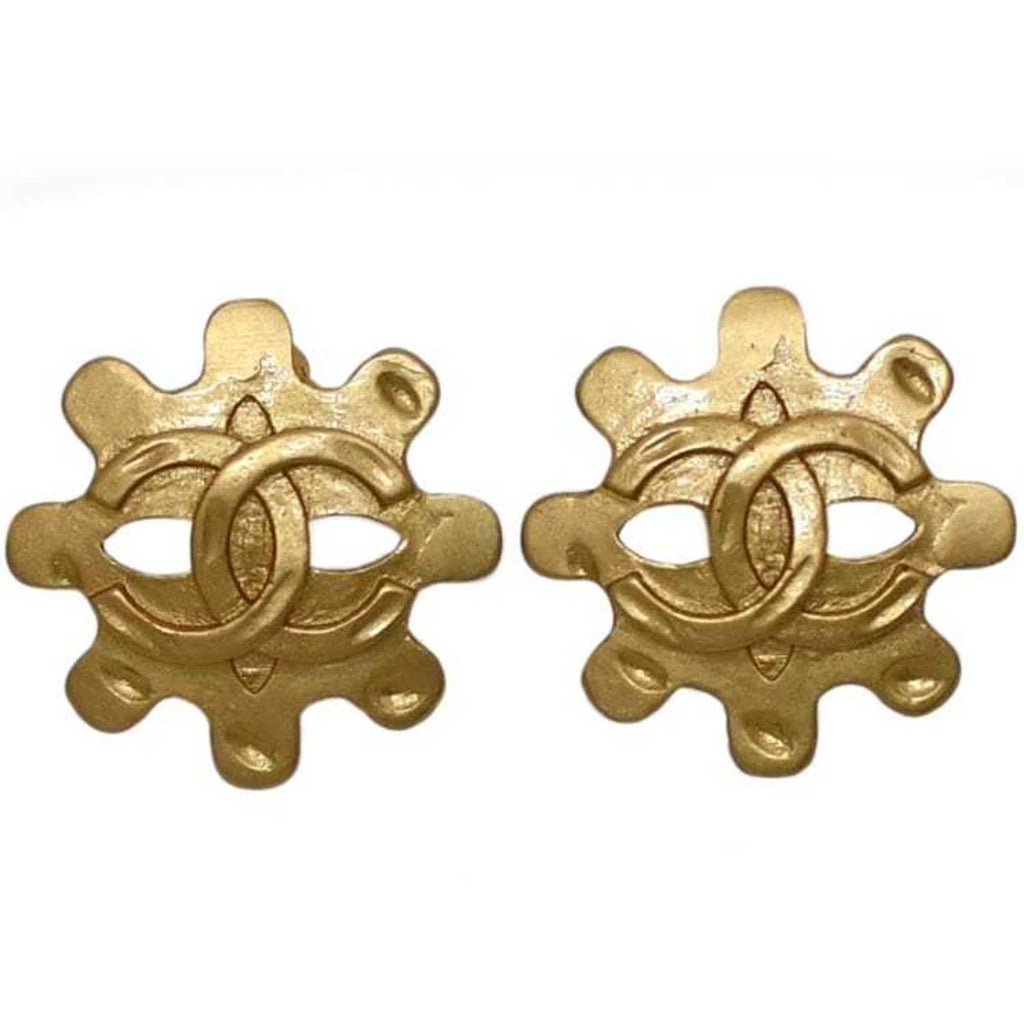 CC Logo Clip-On Earrings Metal Gold-Tone Metal
