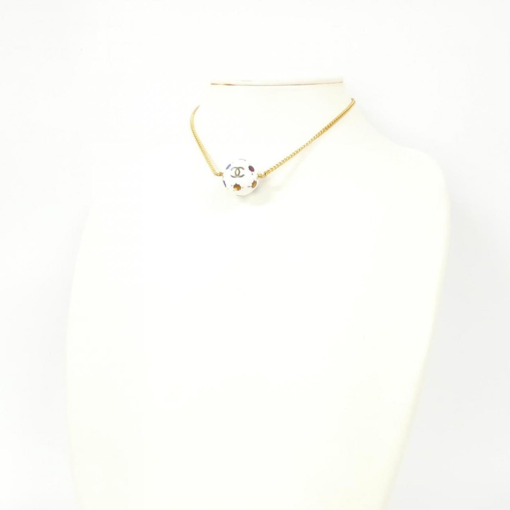 Pendant Necklace Metal