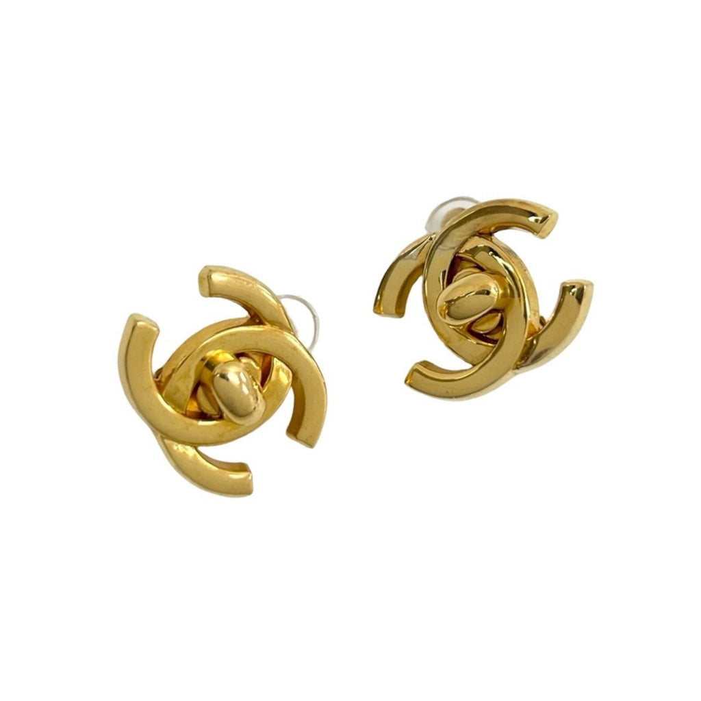 CC Logo Turnlock Clip-On Earrings Metal Gold-Tone Metal