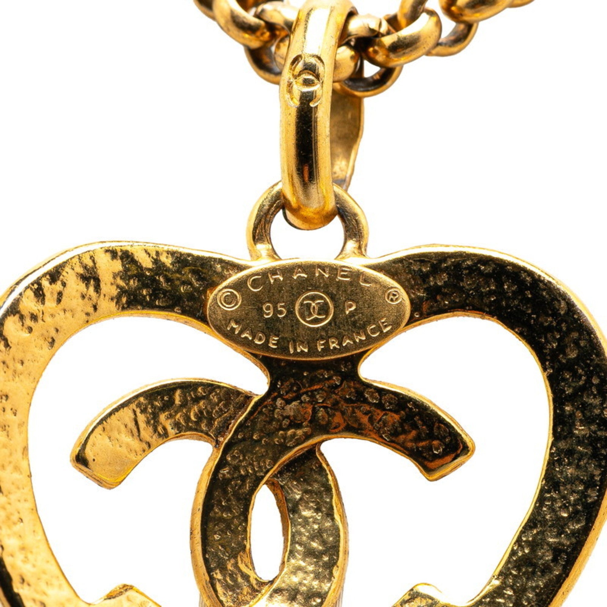 CC Logo Chain Heart Pendant Necklace Metal
