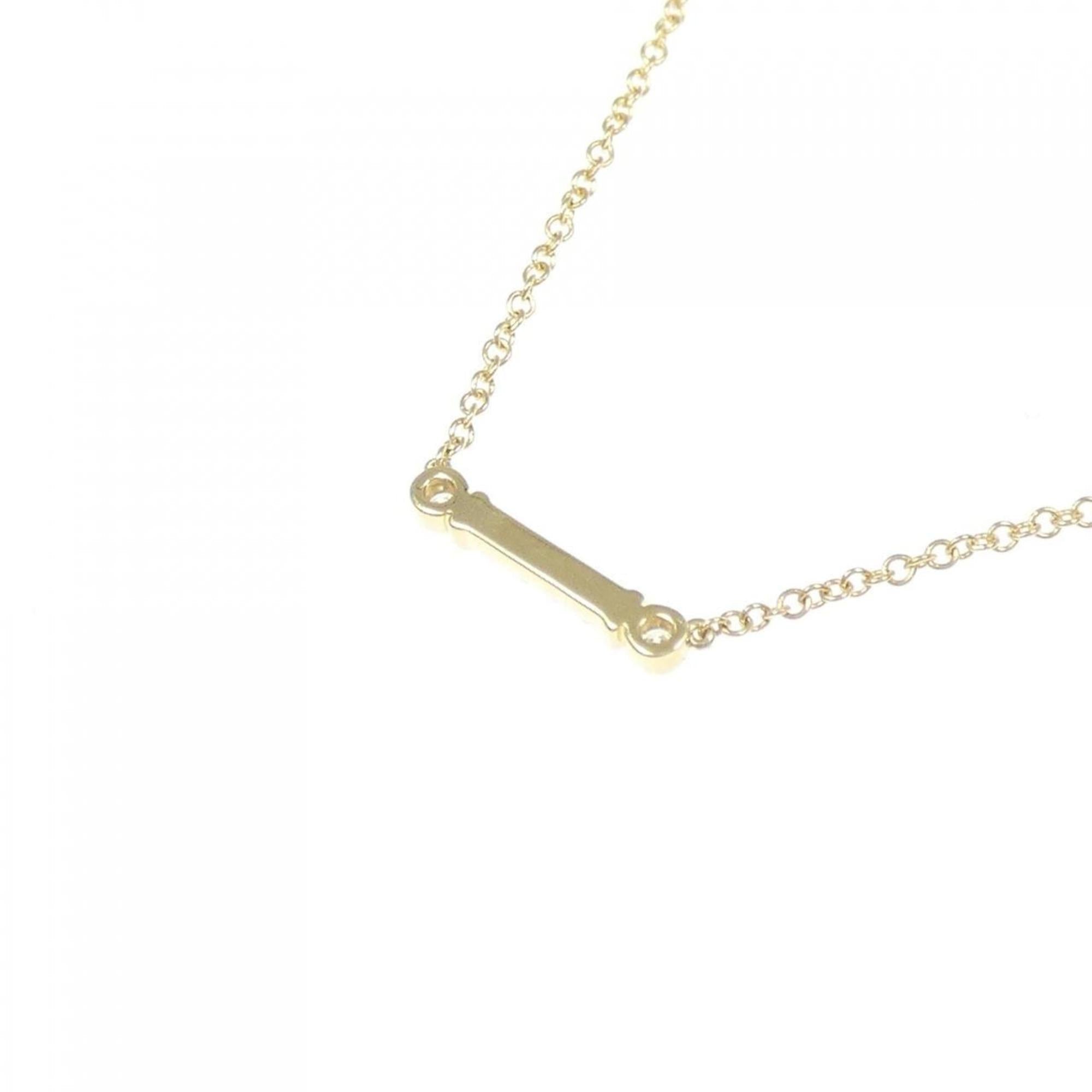 Fleur-de-lis Stem Pendant Necklace 18K Yellow Gold with Diamond