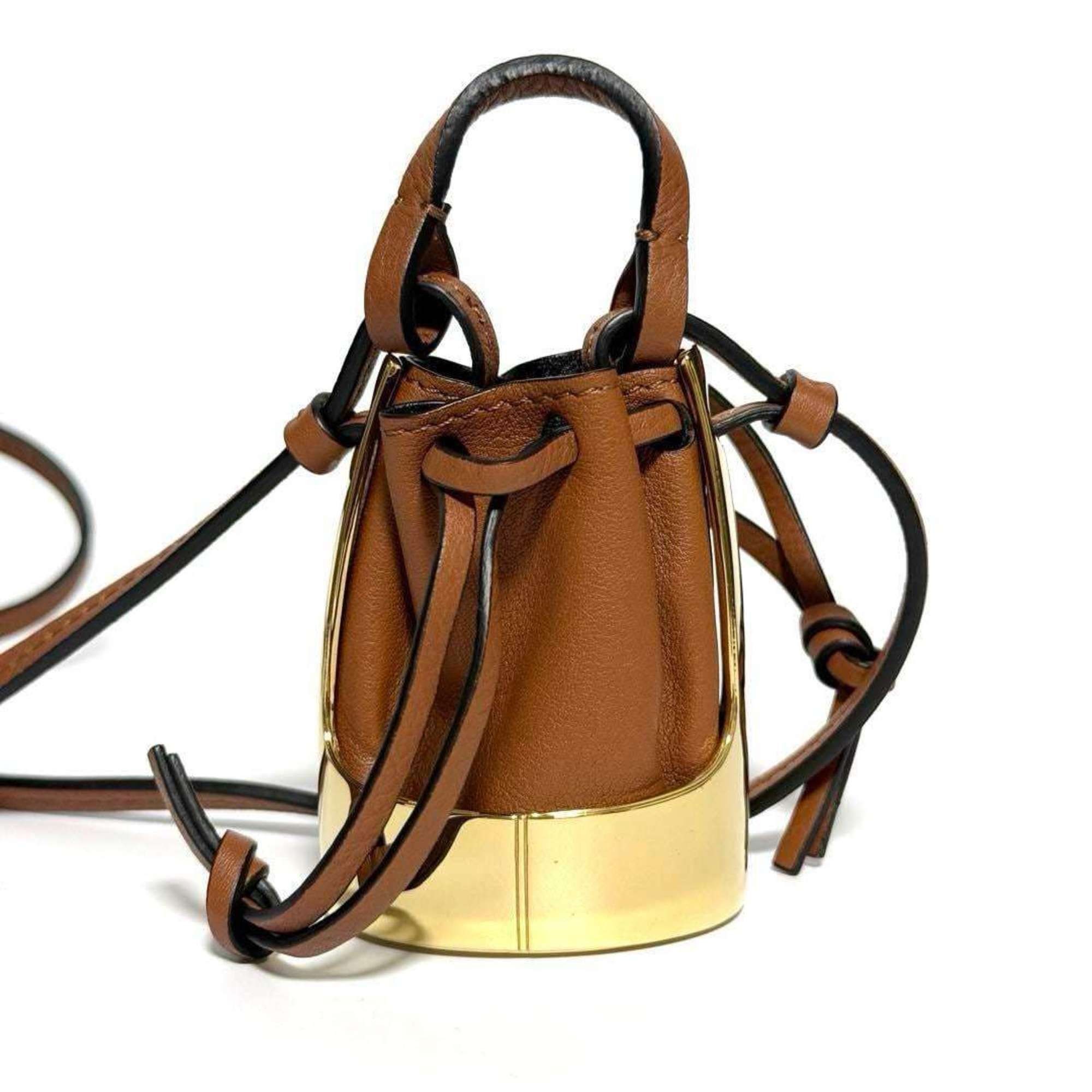 Pendant Necklace Leather and Metal