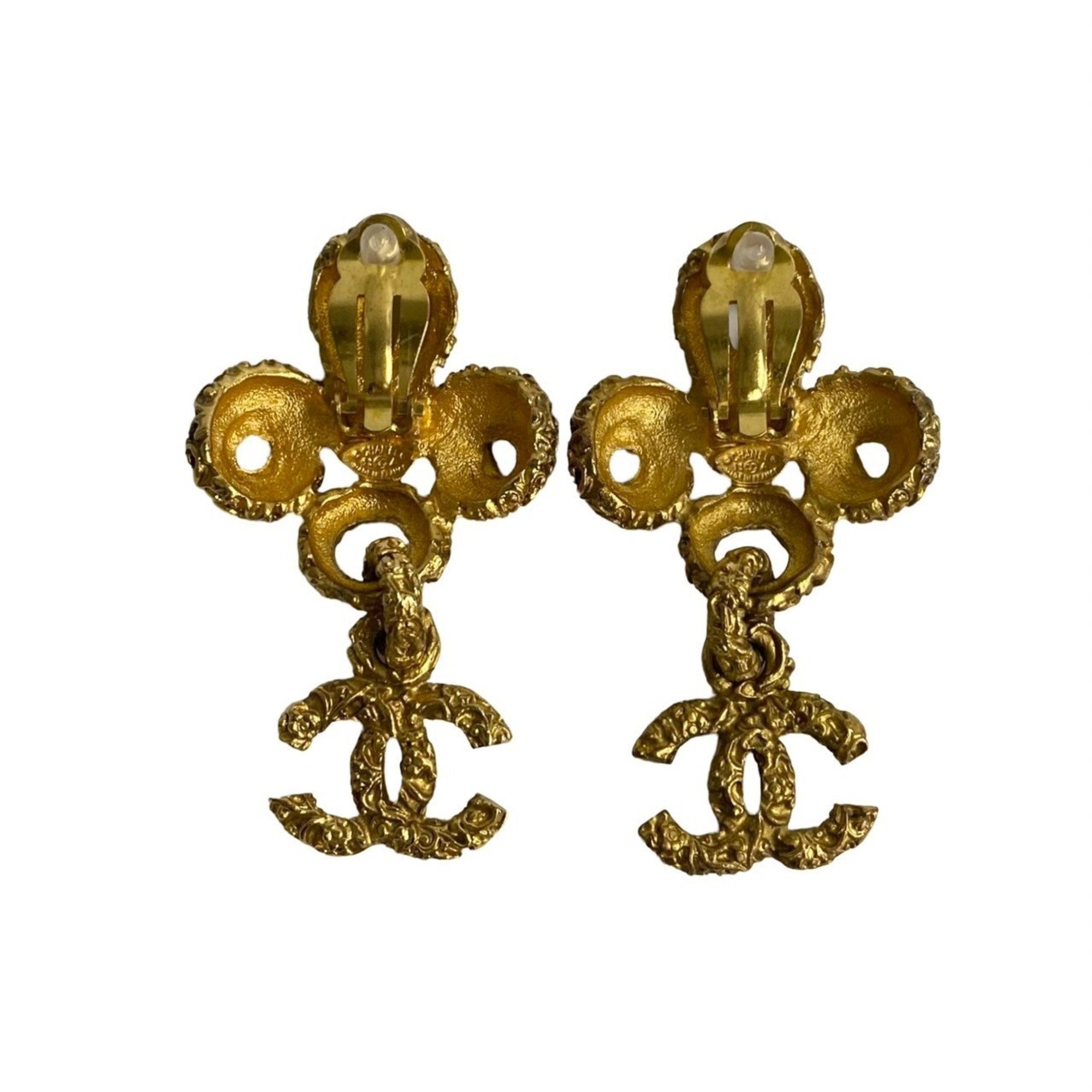 CC Logo Clip-On Earrings Metal Gold-Tone Metal