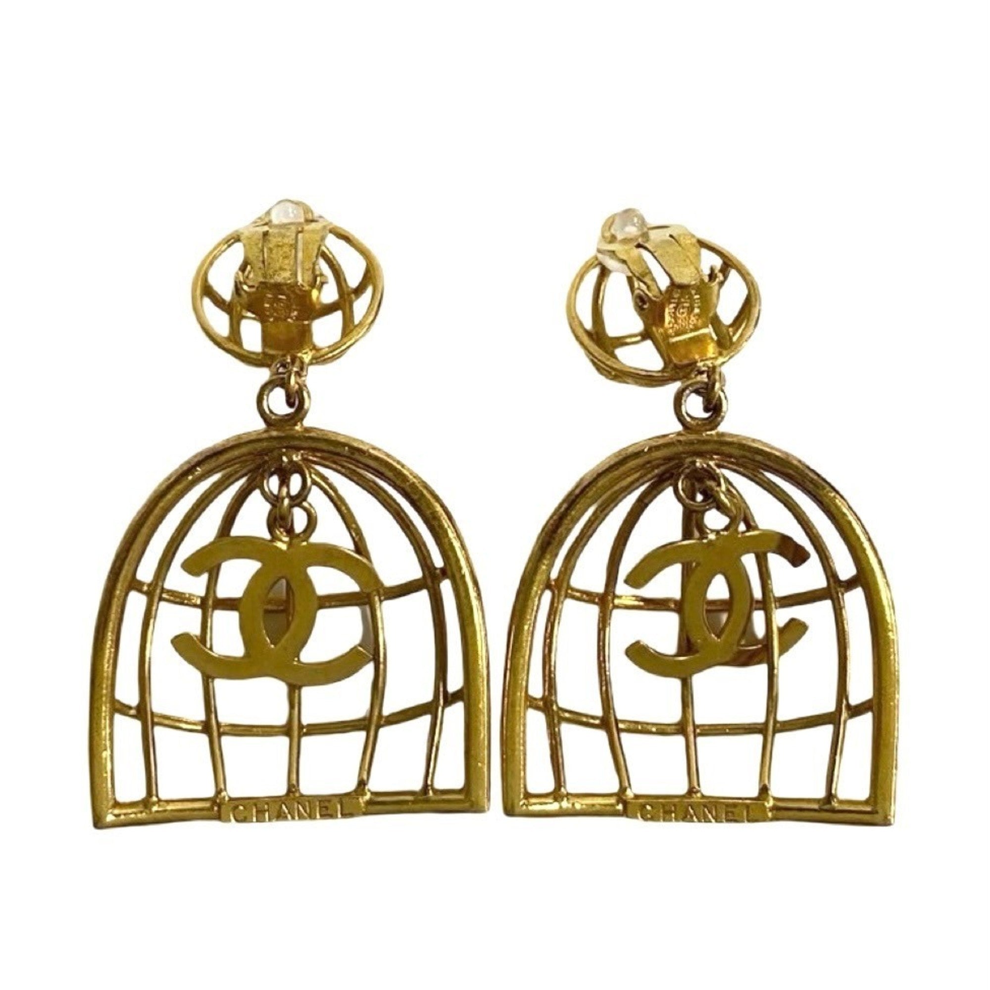 CC Logo Clip-On Earrings Metal Gold-Tone Metal