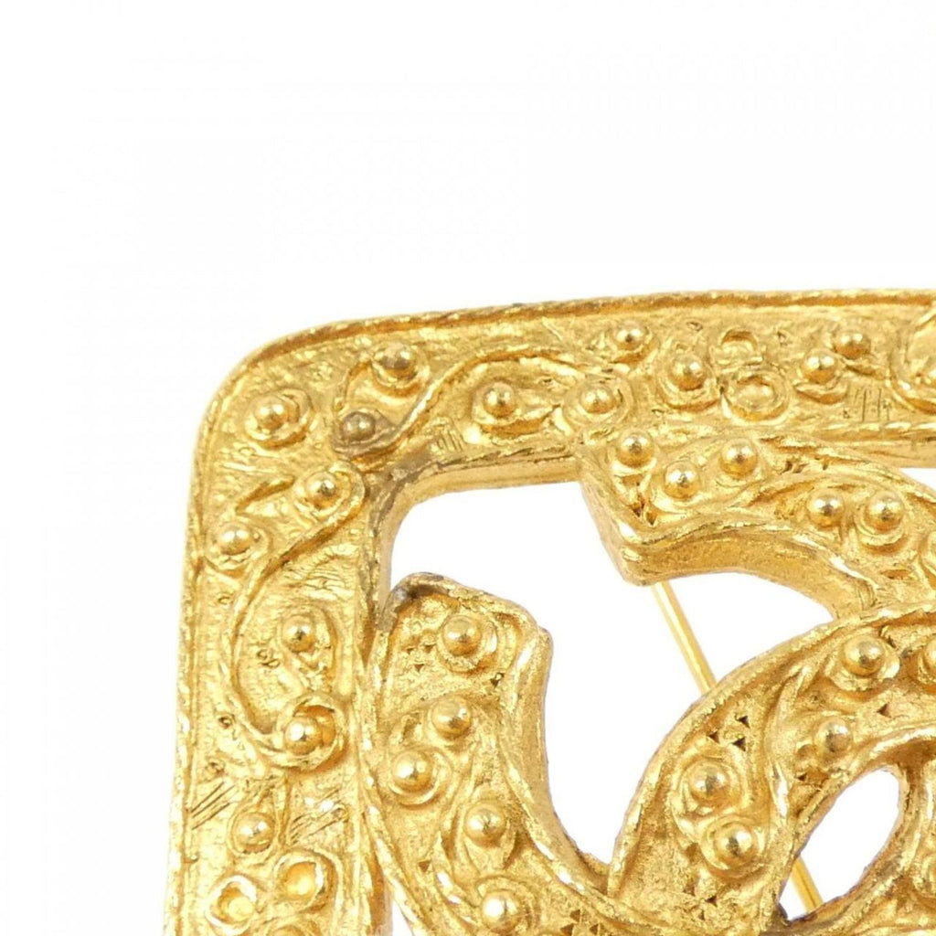 Vintage Brooch Gold