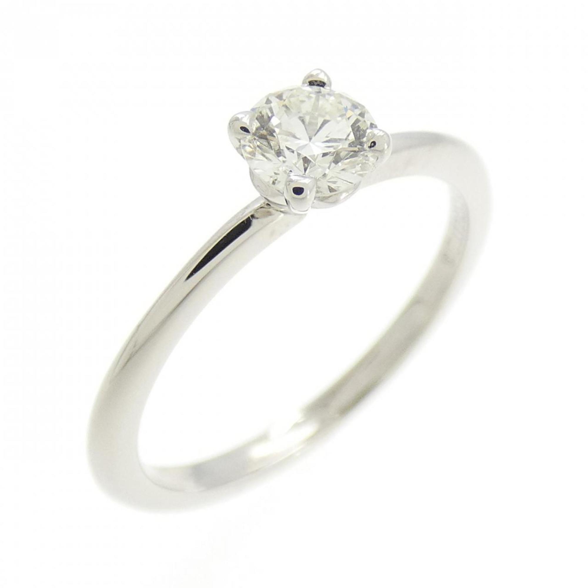 True Ring Platinum with Diamond