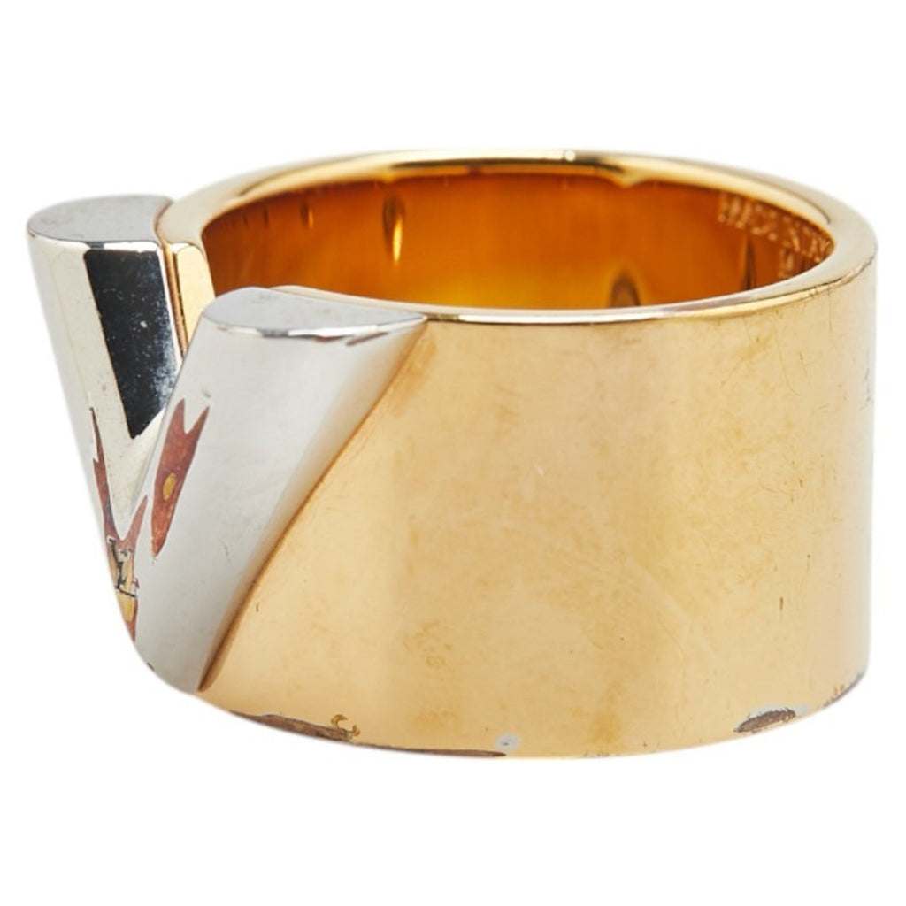 Essential V Ring Gold-Tone Metal
