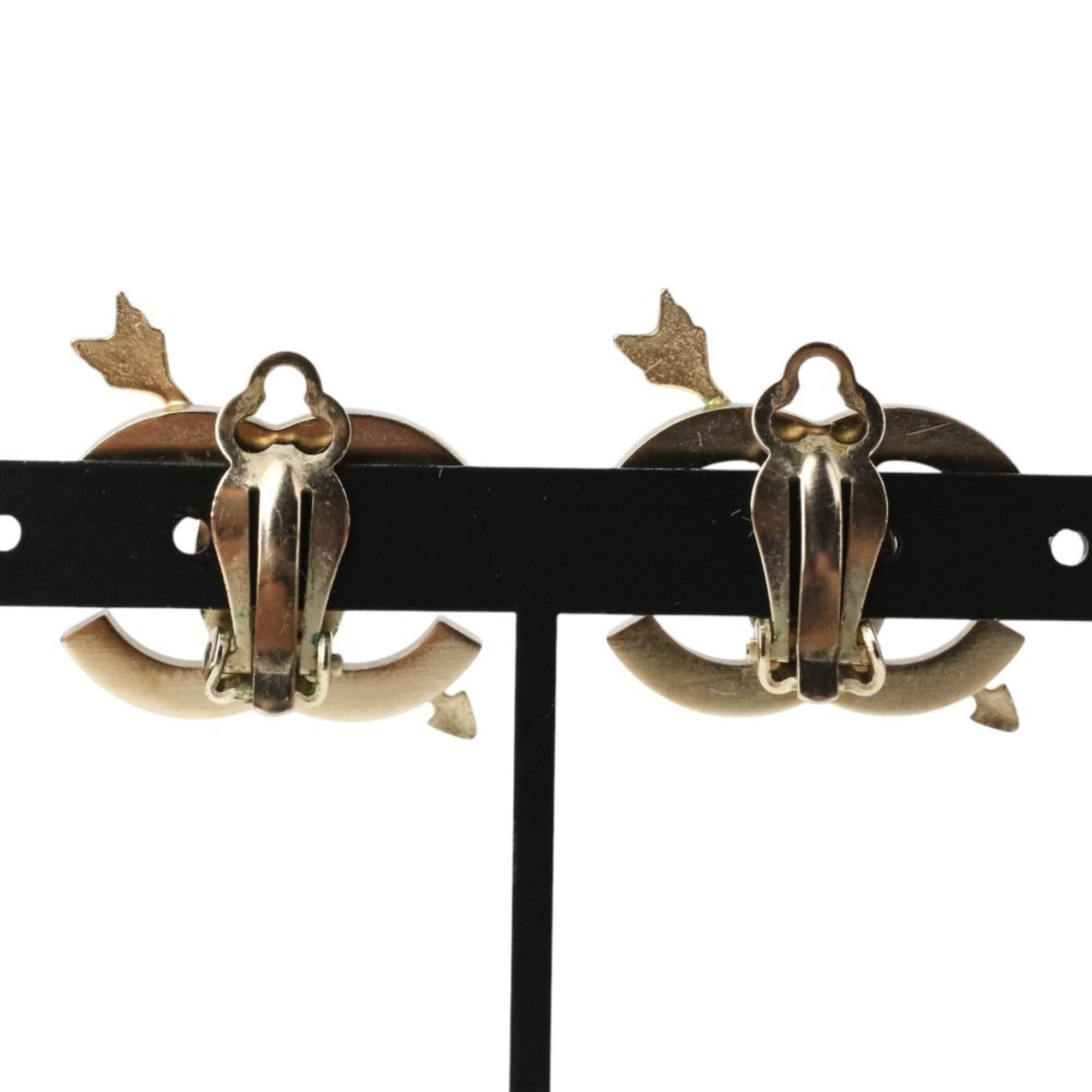 CC Logo Clip-On Earrings Metal Gold-Tone Metal