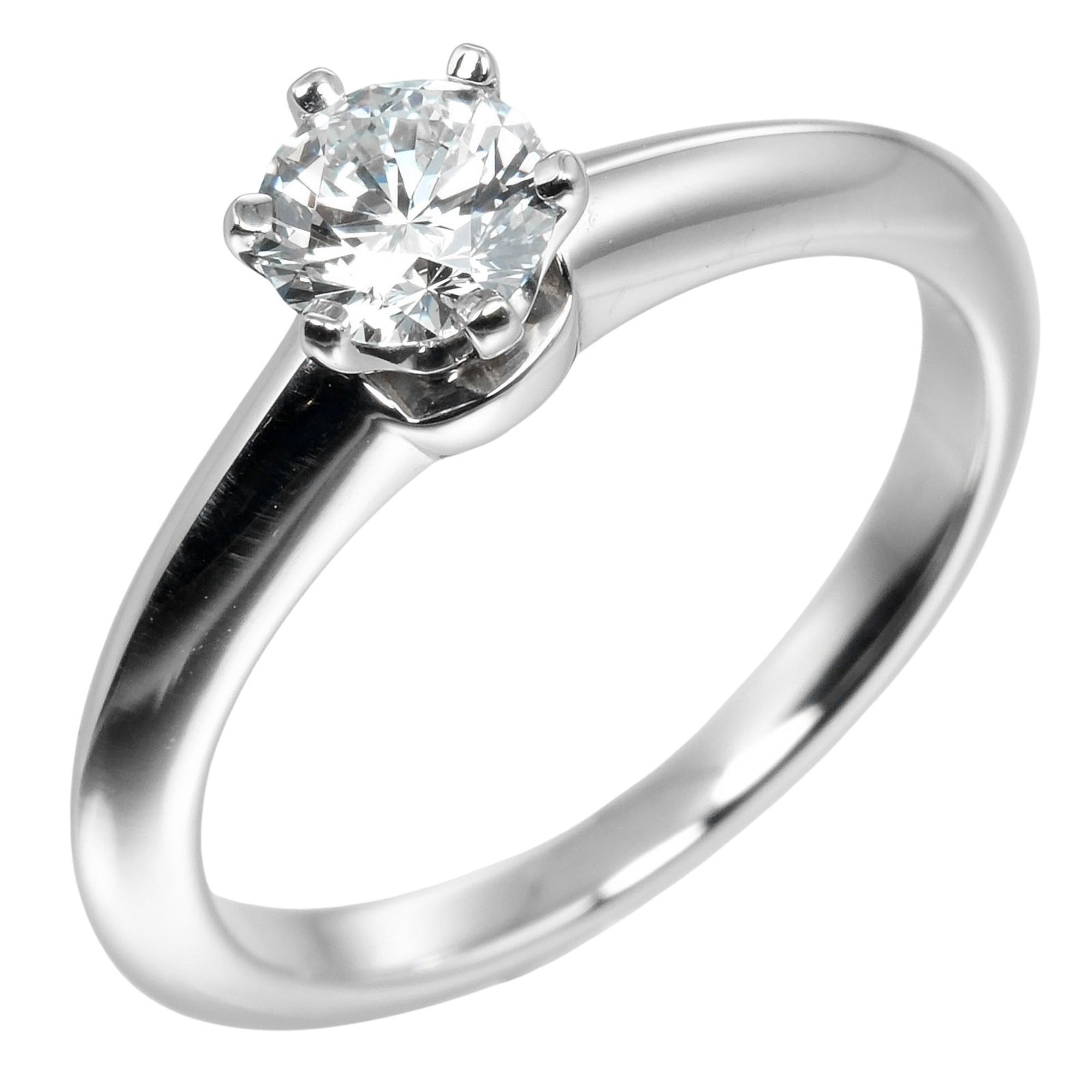 Engagement Ring Platinum with 0.39ct Diamond