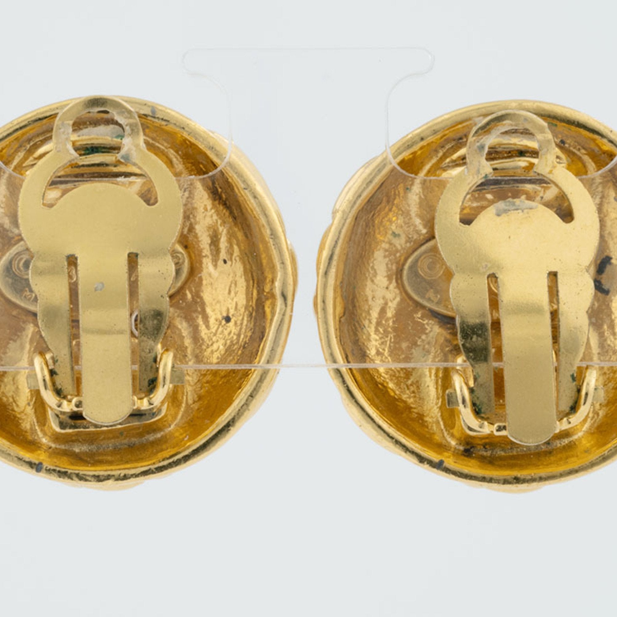 Matelasse Round Clip-On Earrings Metal Gold-Tone Metal