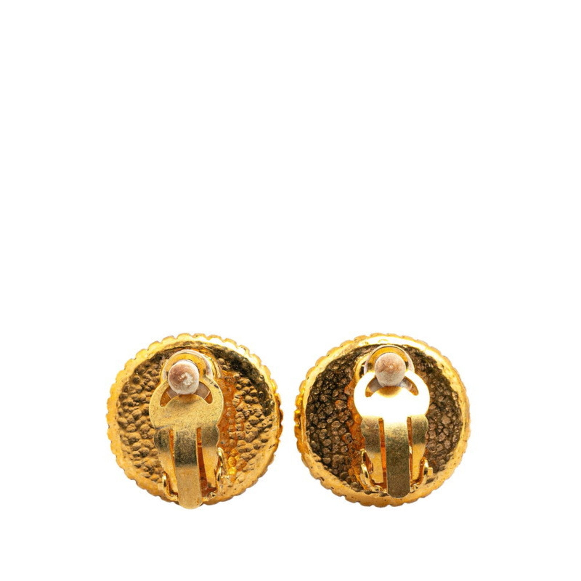 CC Logo Round Clip-On Earrings Metal Gold-Tone Metal