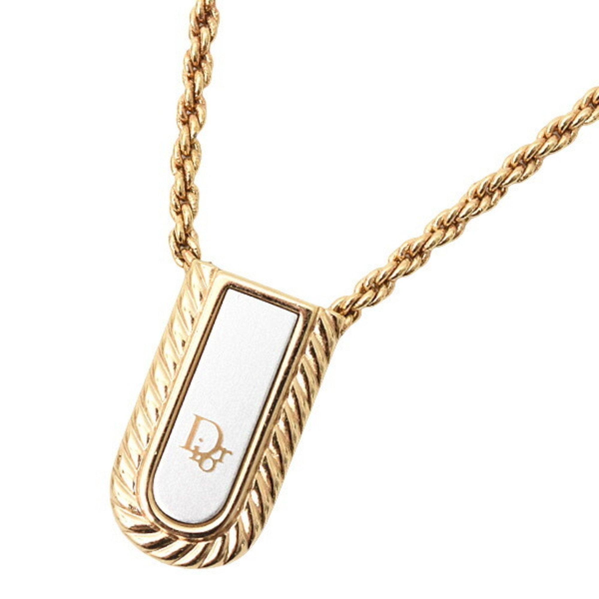 Pendant Necklace Gold and Silver
