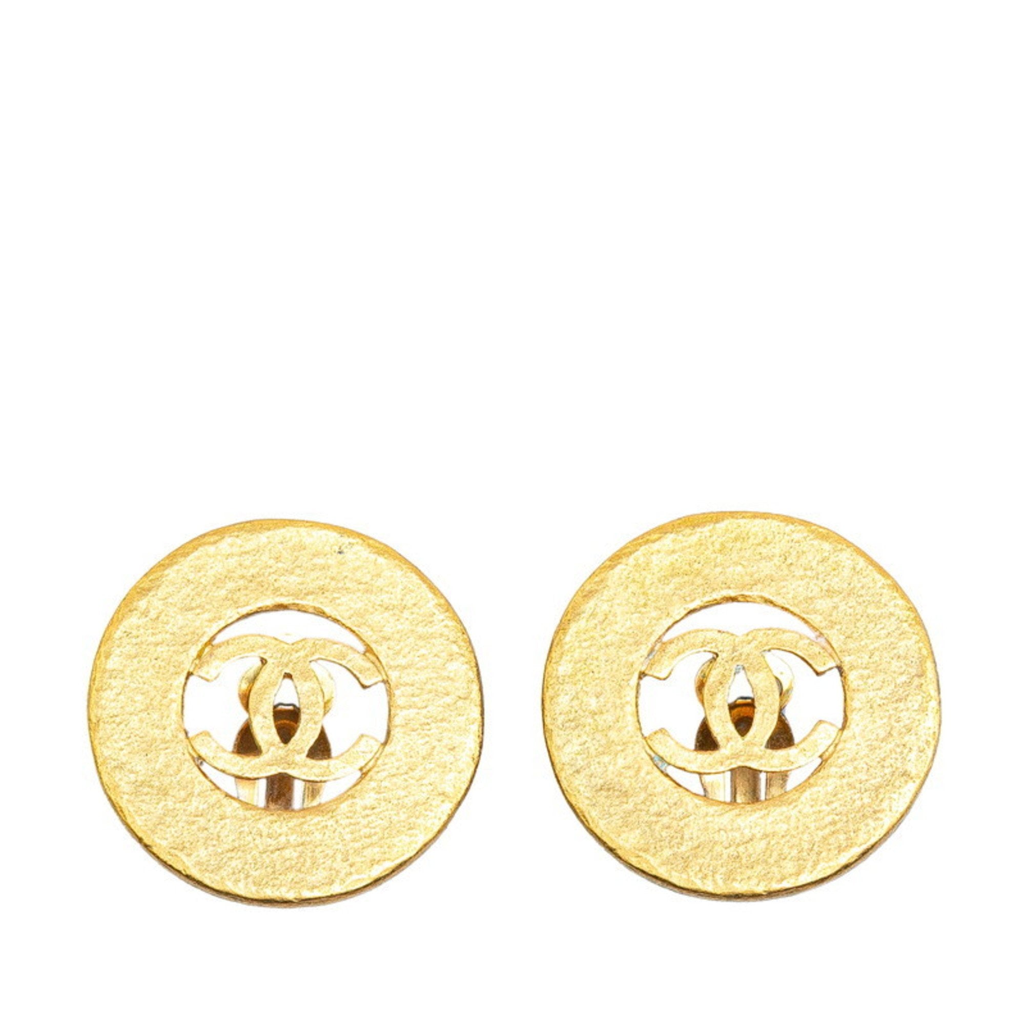 CC Logo Clip-On Earrings Metal Gold-Tone Metal