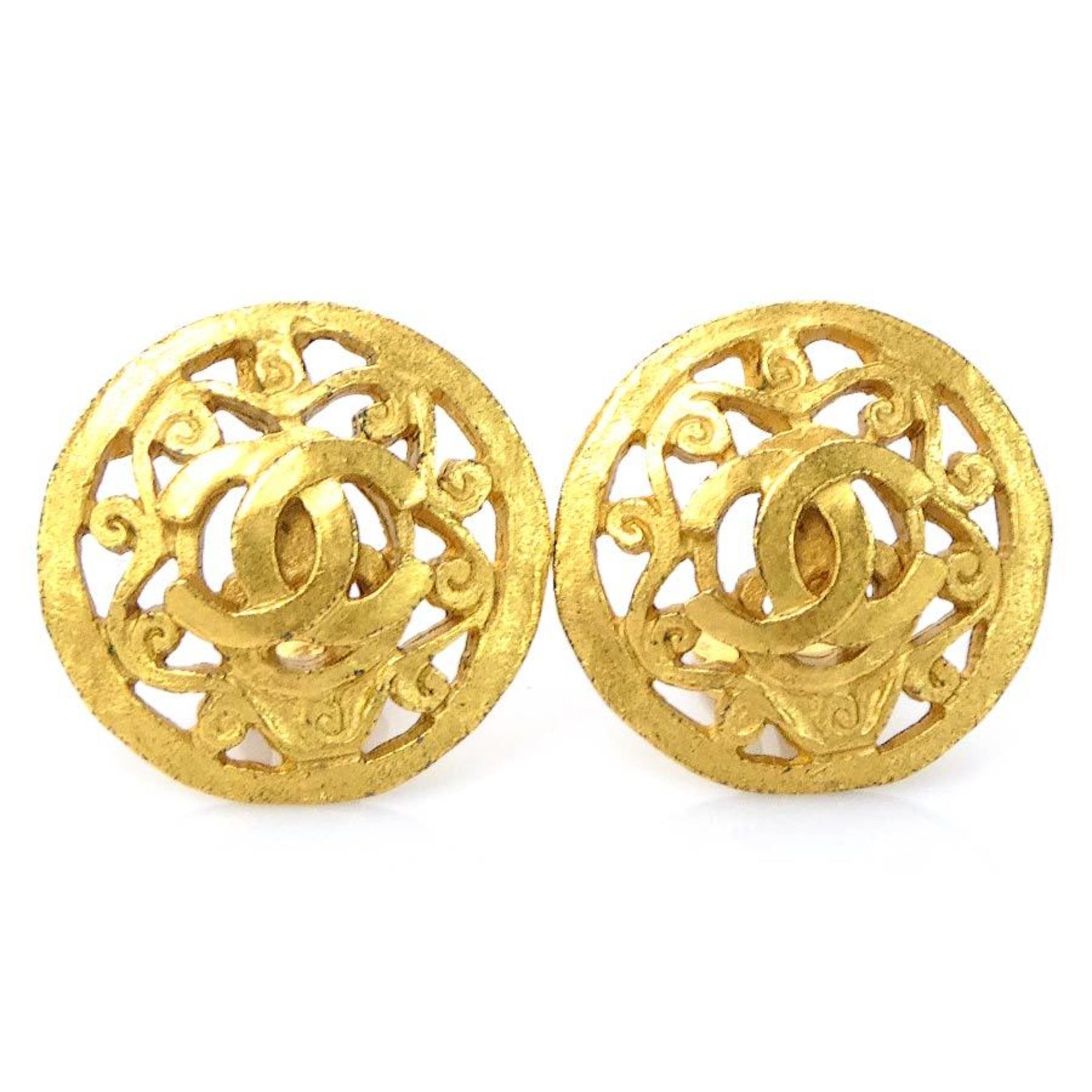 CC Logo Clip-On Earrings Gold-Tone Metal Gold-Tone Metal
