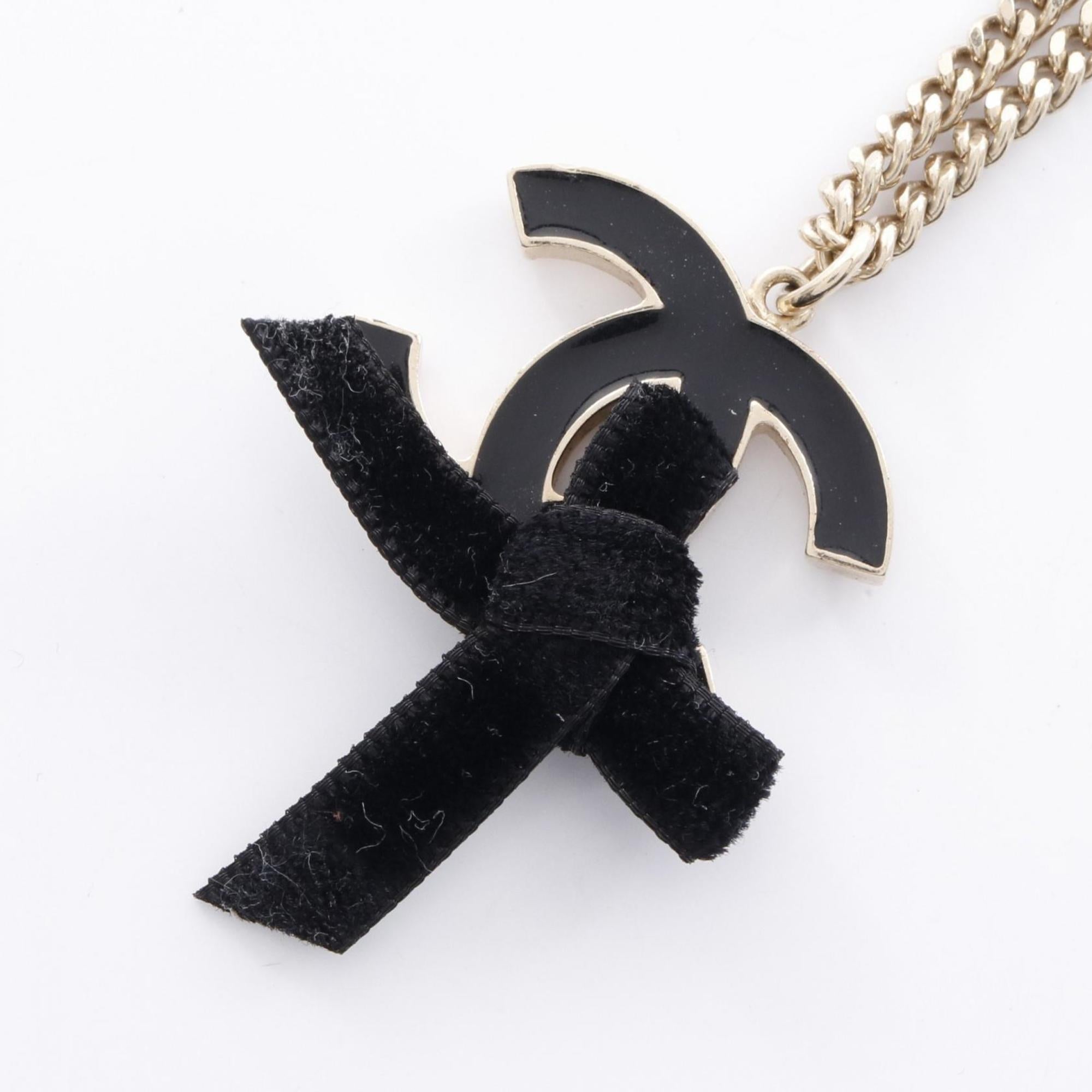 CC Logo Pendant Necklace Metal