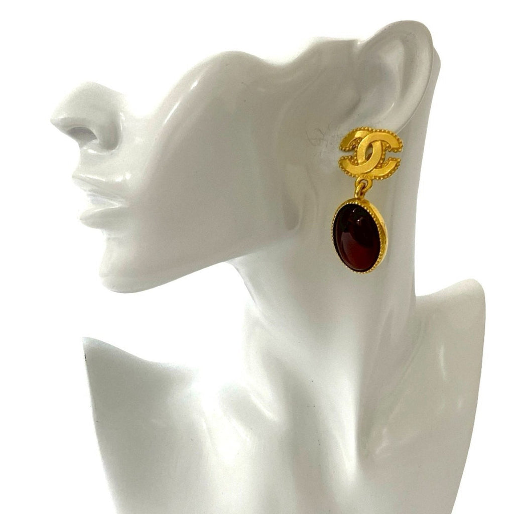 CC Logo Clip-On Earrings Metal Gold-Tone Metal