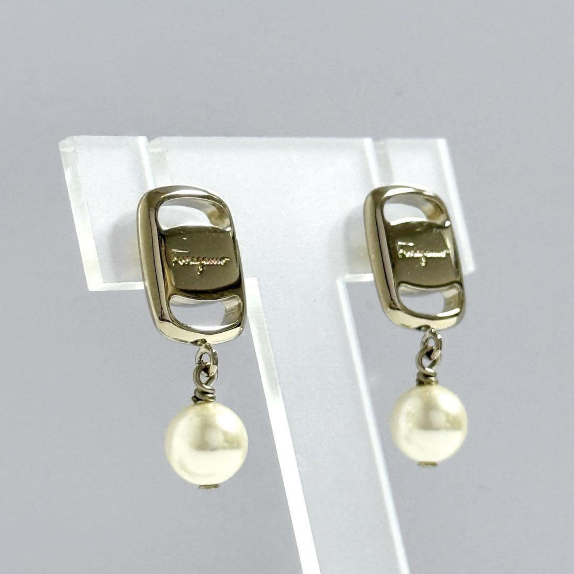Pearl Earrings Metal