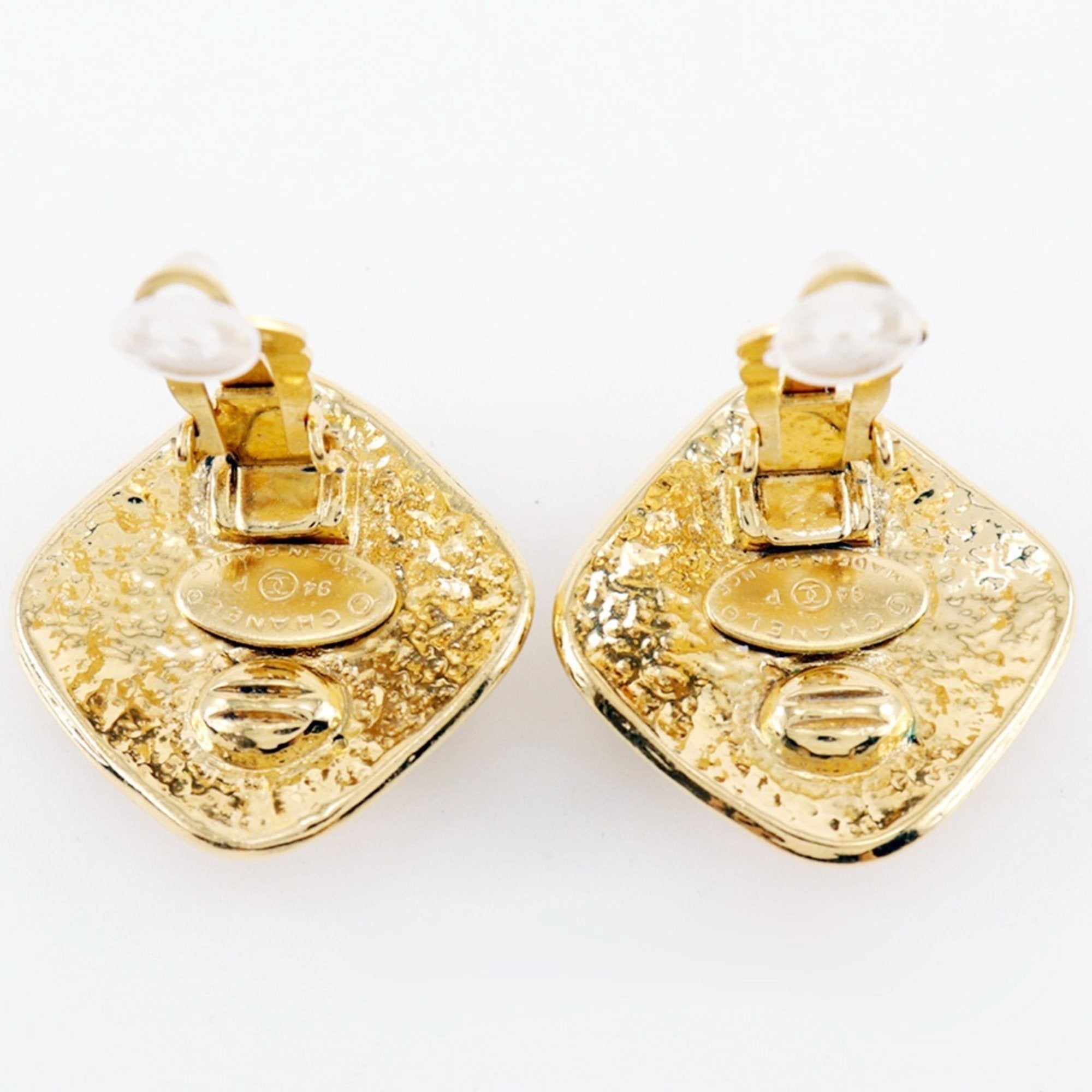 CC Logo Clip-On Earrings Metal Gold-Tone Metal