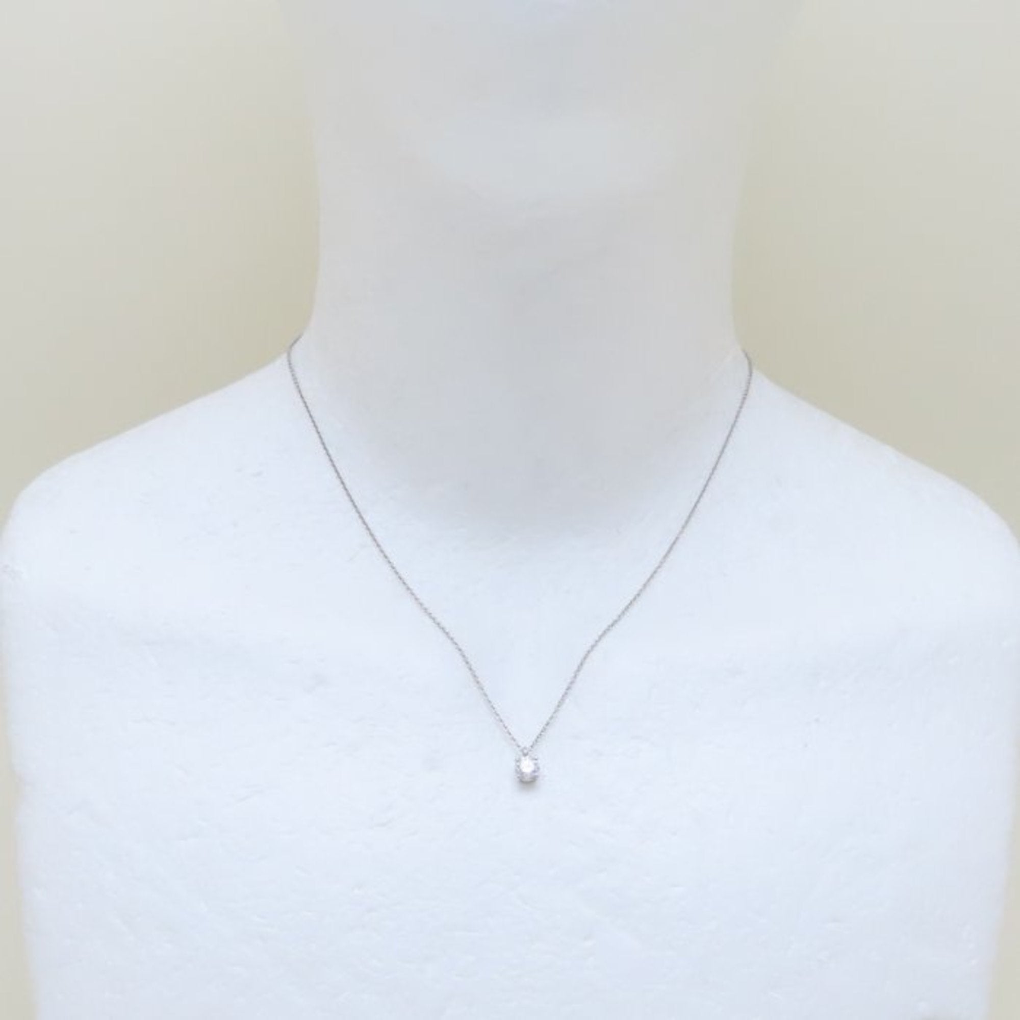 Pendant Necklace Platinum