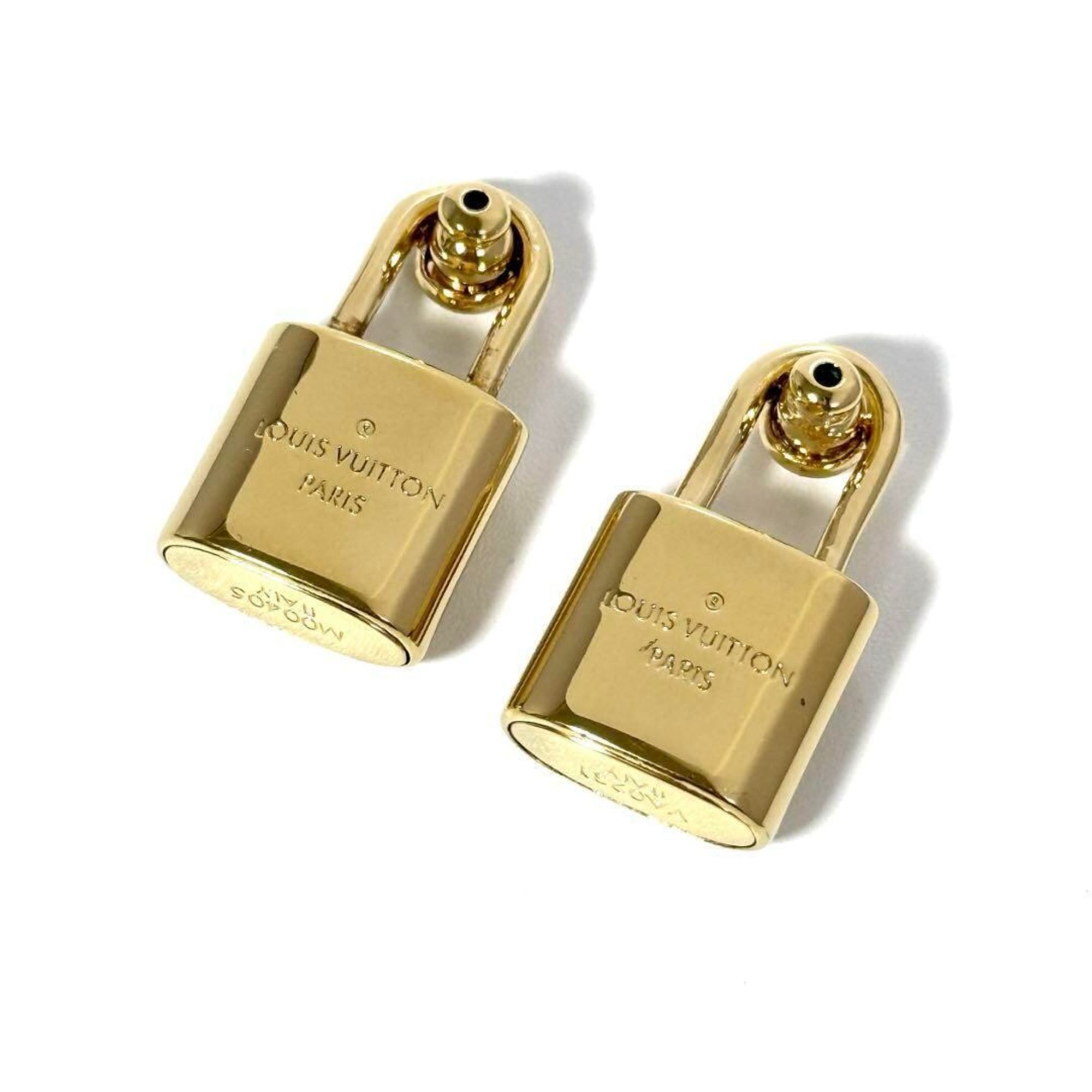 Earrings Metal
